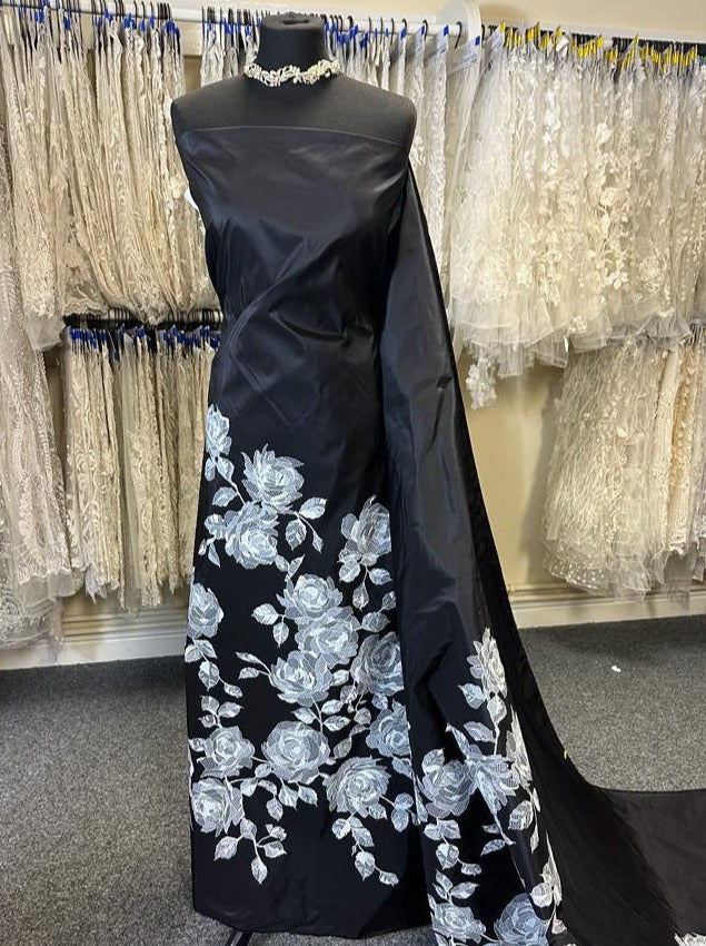 Black Printed Taffeta - Paola Black Printed Taffeta - Paola