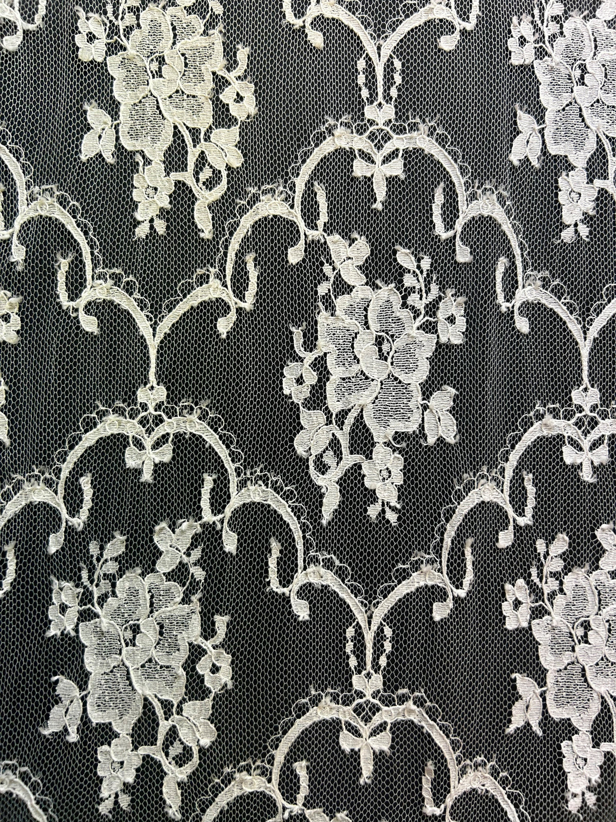 Ivory Chantilly Lace - Rhona