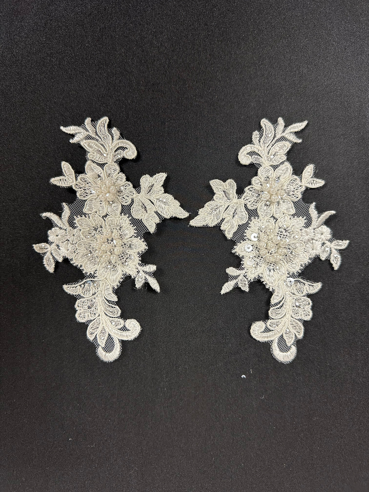 Ivory Beaded Lace Appliques - T693