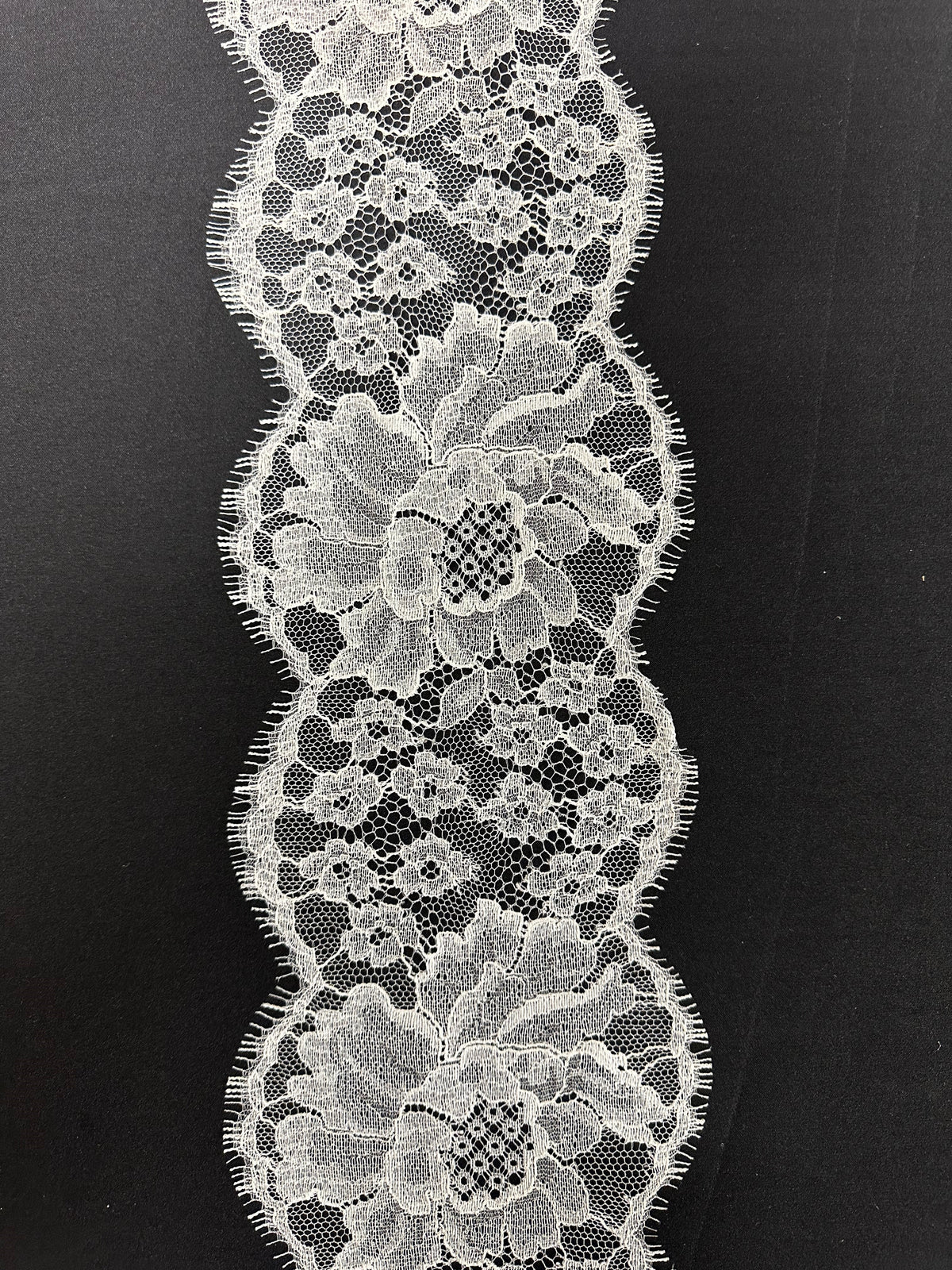 Ivory Chantilly Lace Trim - Tatum