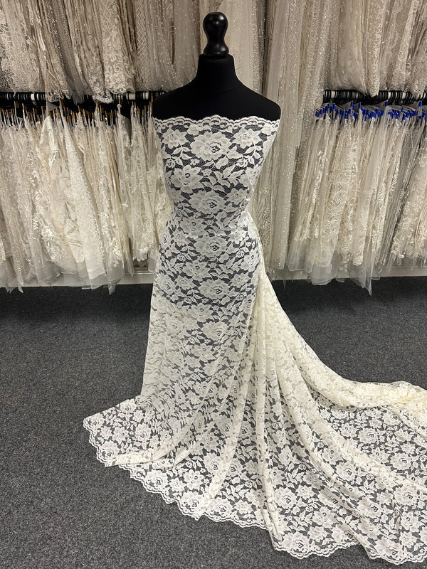 Ivory Raschel Lace - Ferdinande (LA1013)