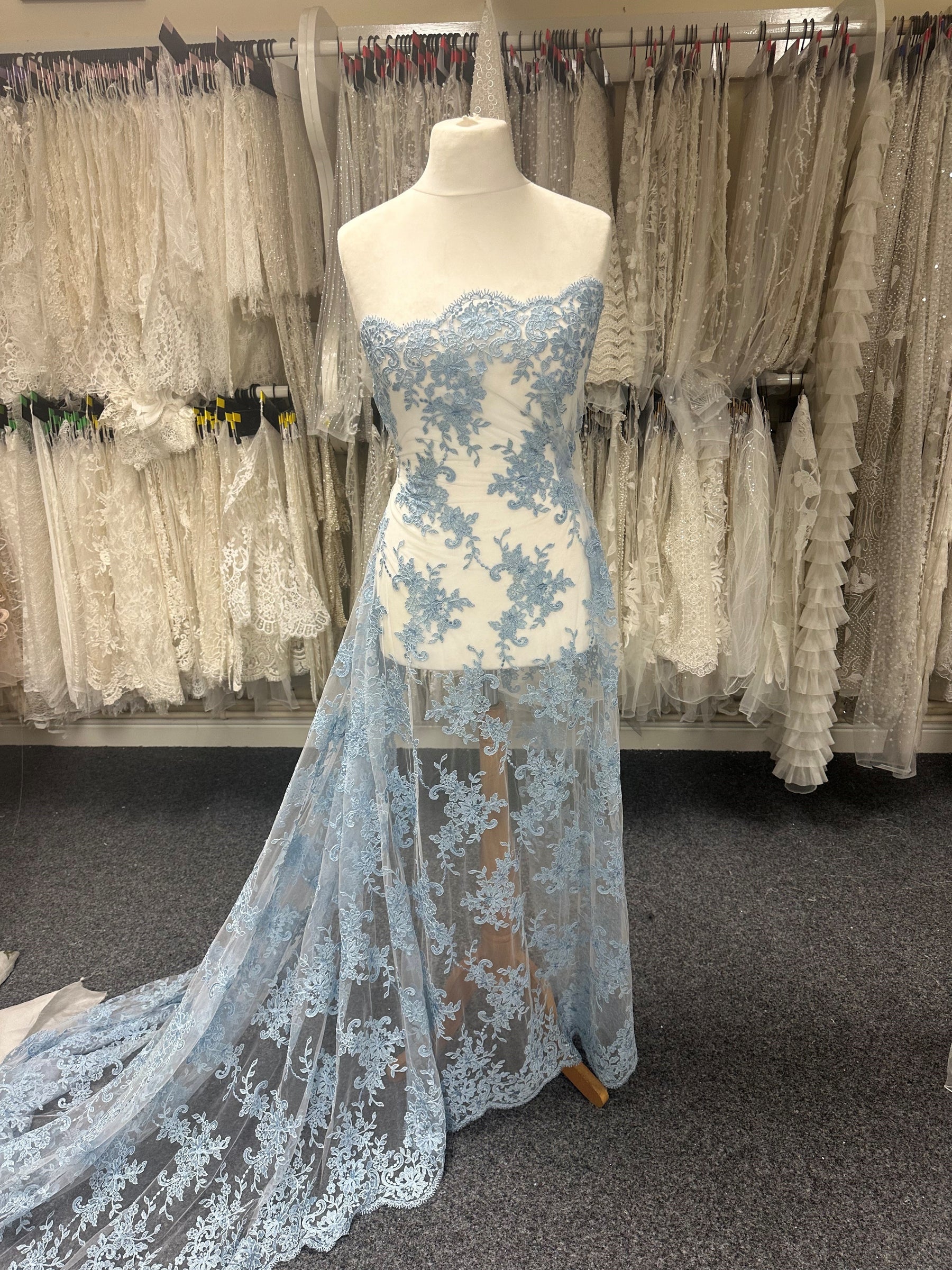 Vintage Blue Lace - Adele