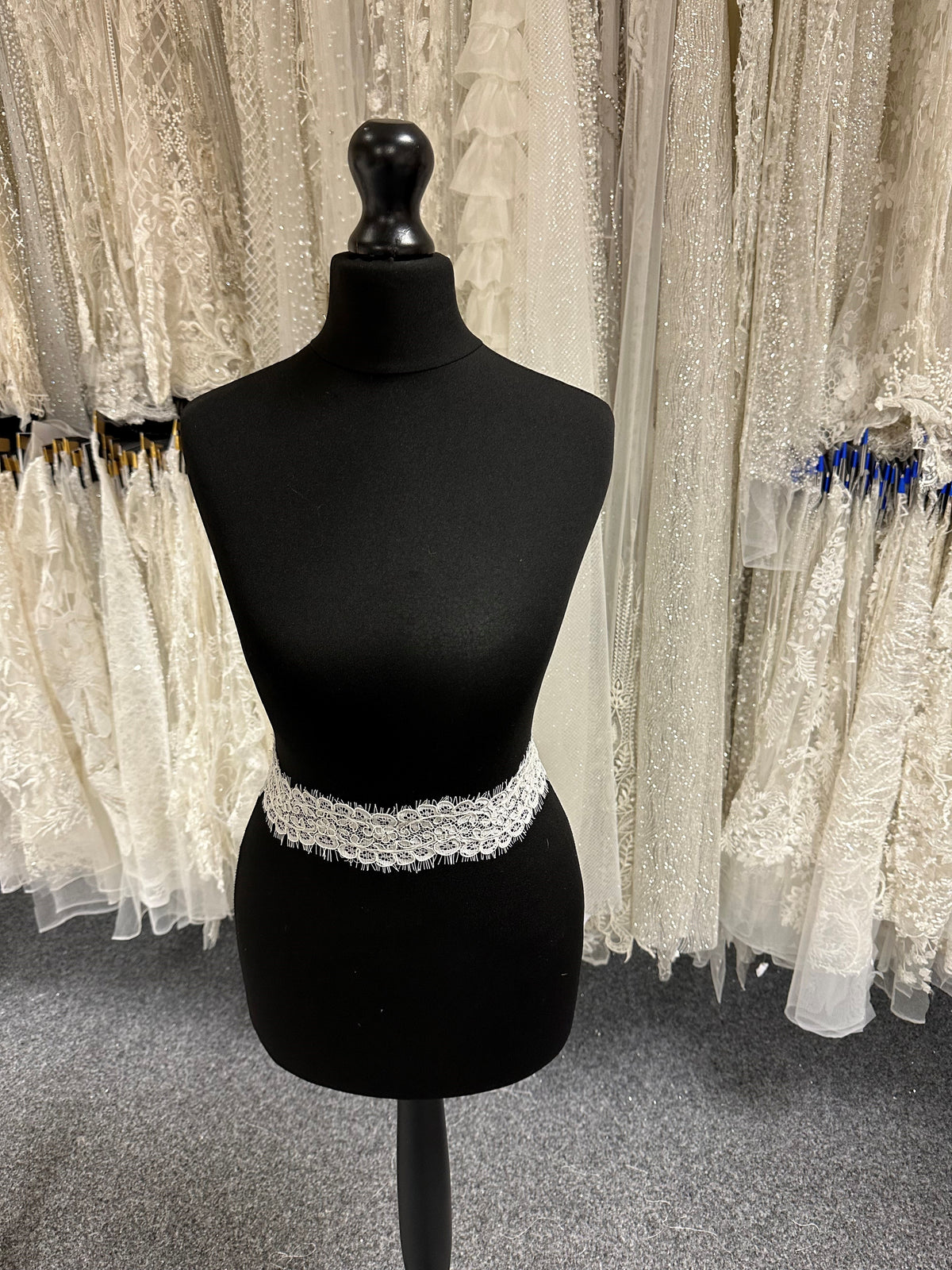 Ivory Raschel Lace Trim - Transcend