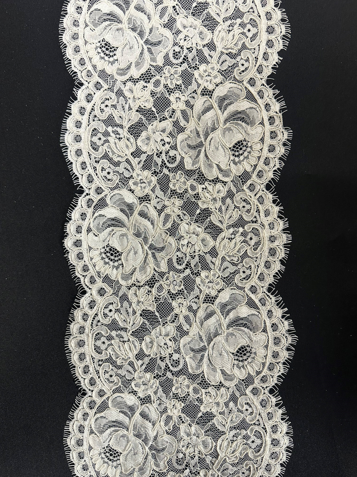 Ivory Corded Lace Trim - Stella
