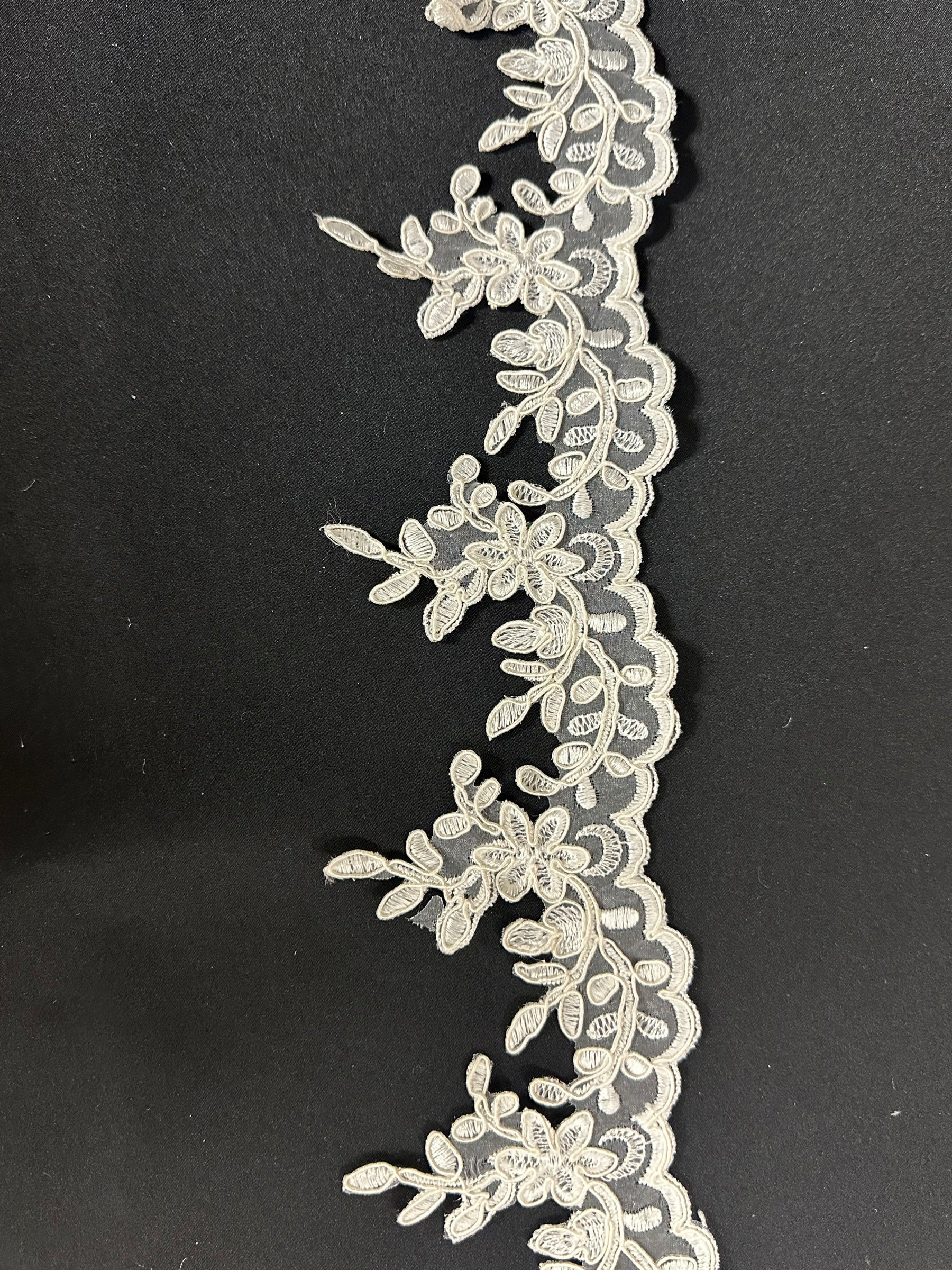 Ivory Corded Lace Trim - Gabrielle
