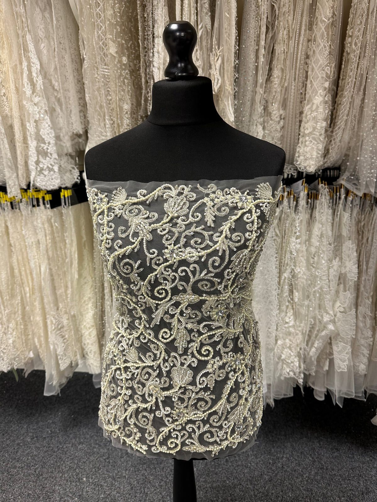 Ivory Crystal Lace - Kimchi