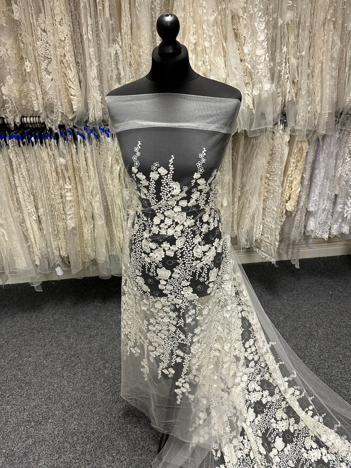 Ivory Italian Embroidered Lace - Spencer