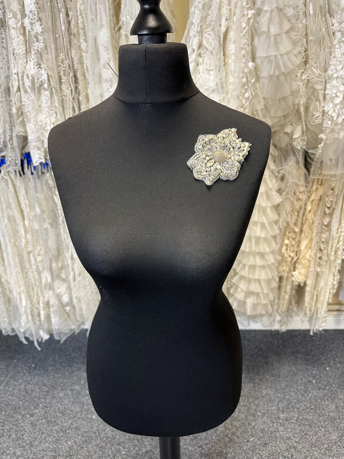 Crystal Embroidery - Anenome