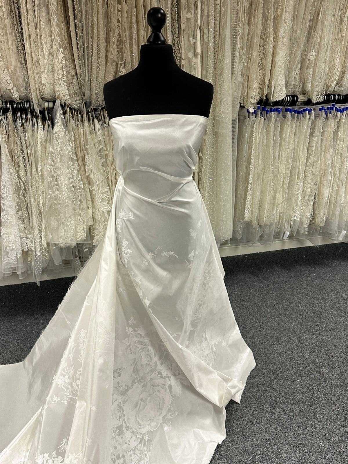 Ivory Printed Silk Taffeta - Jacquetta