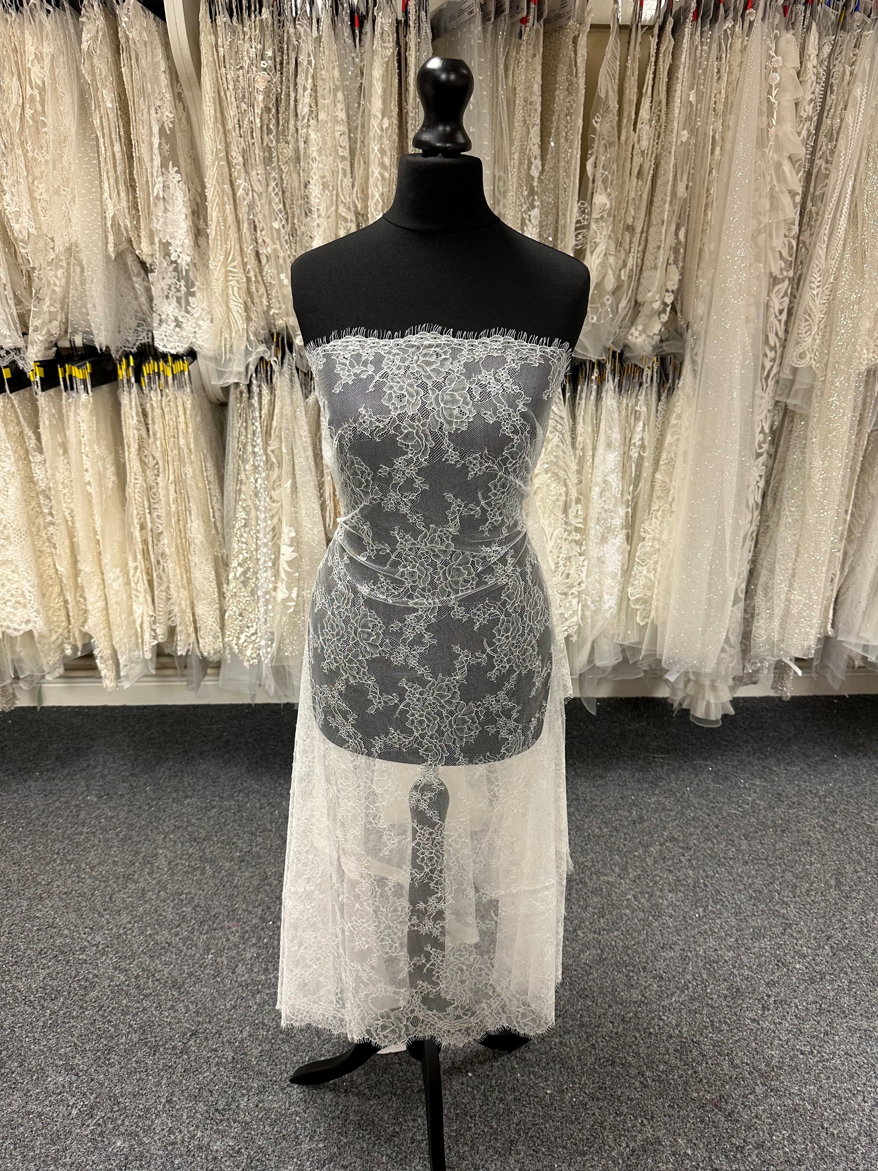 Ivory Chantilly Lace - Camden