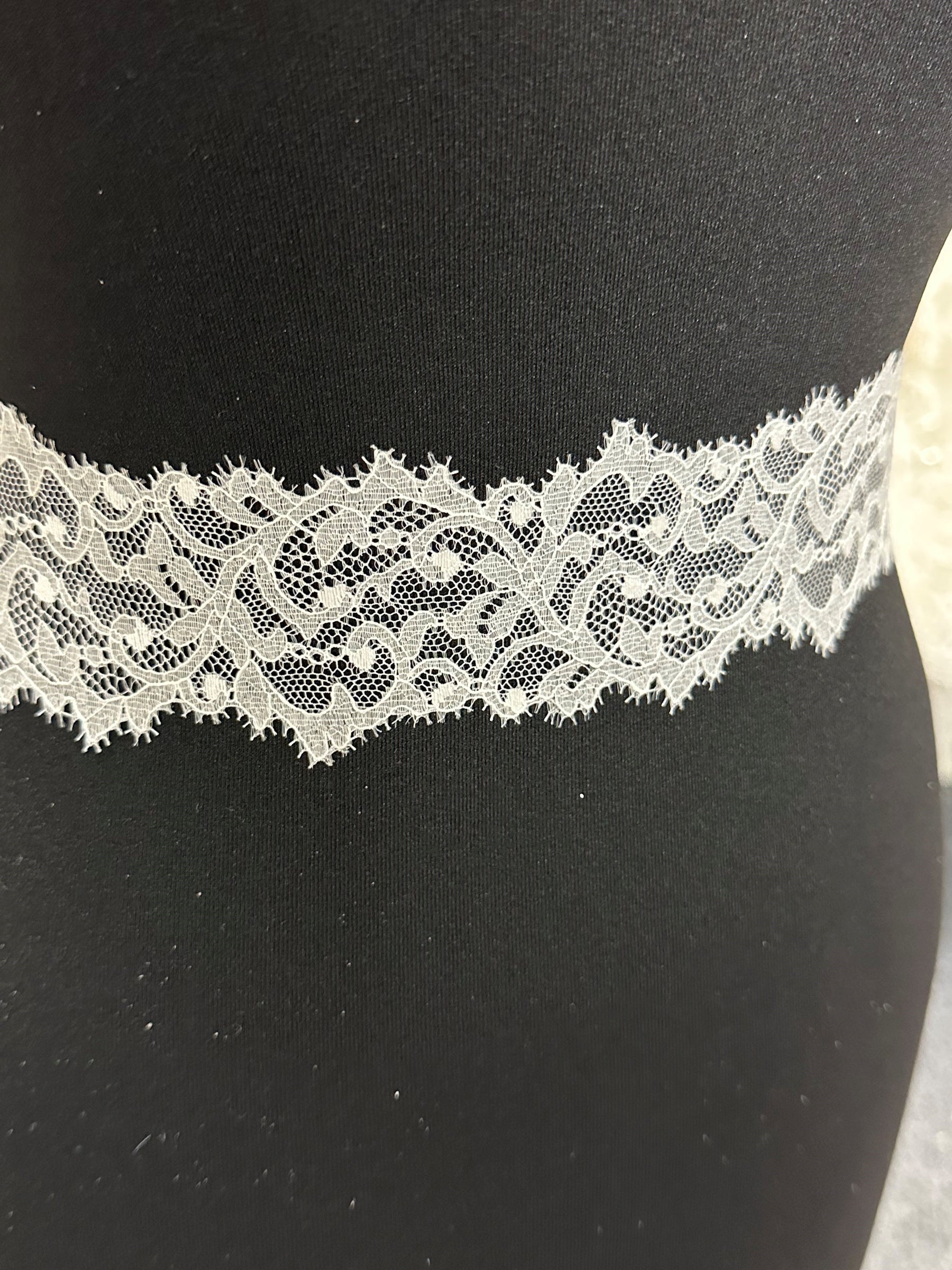 Ivory Lightweight Lace Trim - Merle
