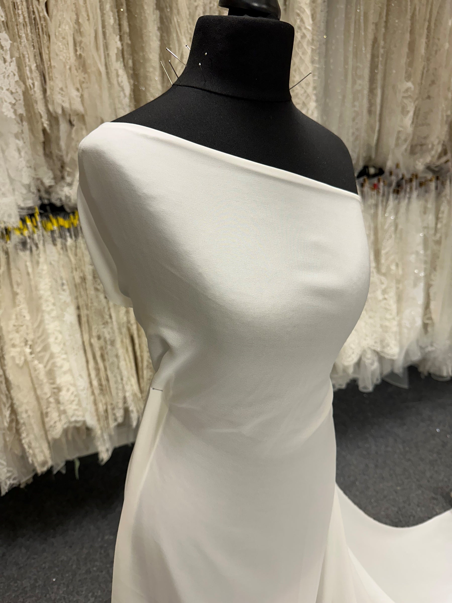 White Polyester Crepe - Sacrament