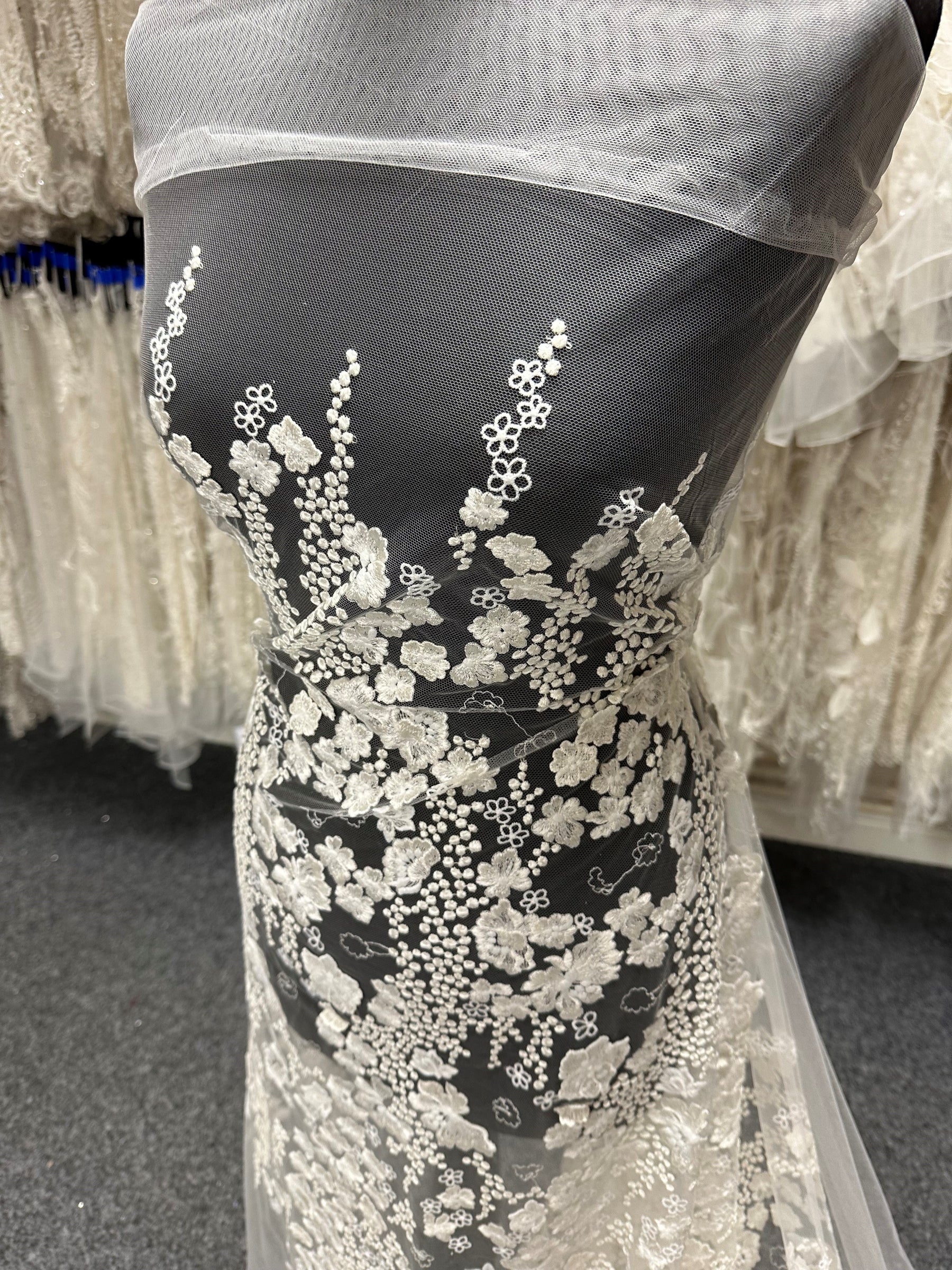 Ivory Italian Embroidered Lace - Spencer