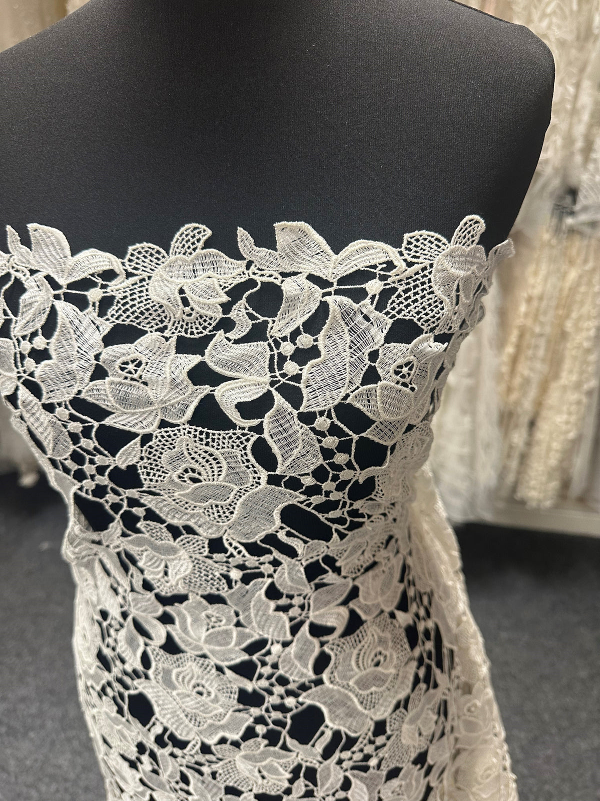 Ivory Guipure Lace - Emma