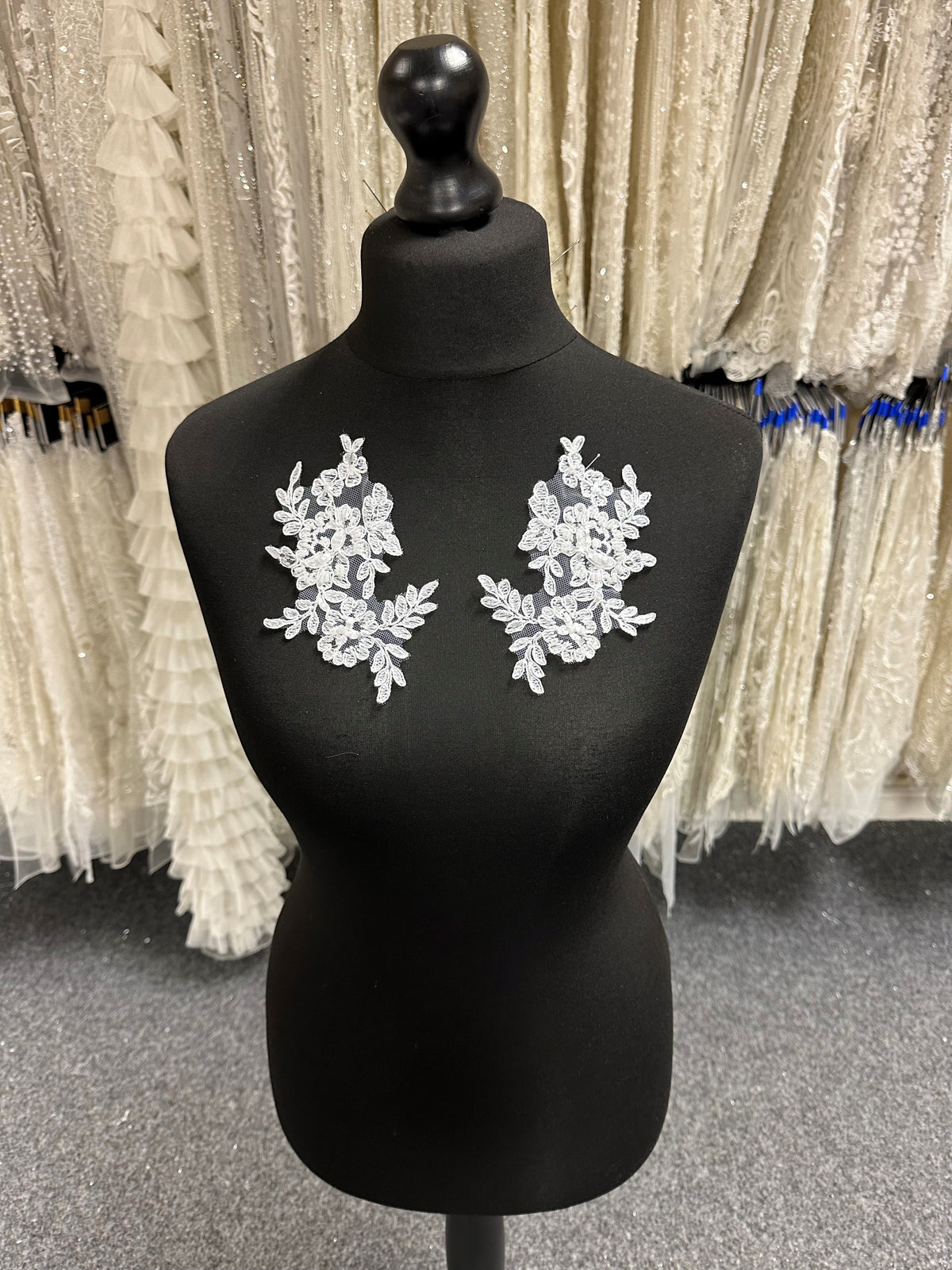 White Beaded Lace Appliques - Noisy