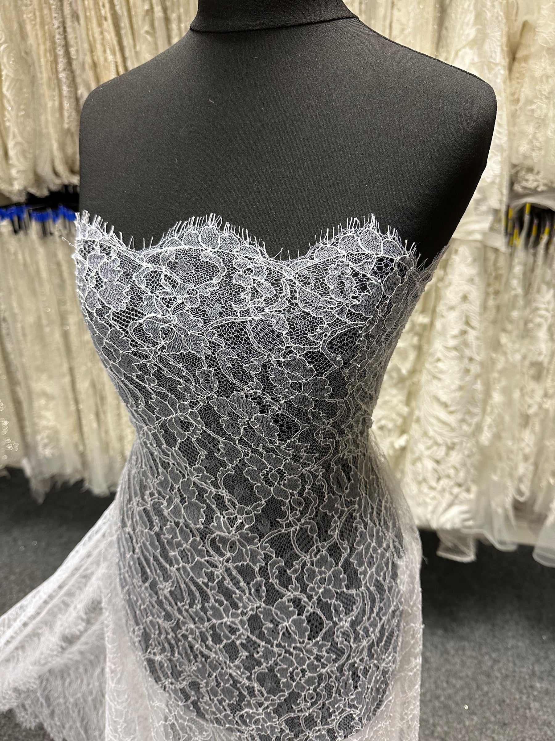 White Chantilly Lace - Samantha
