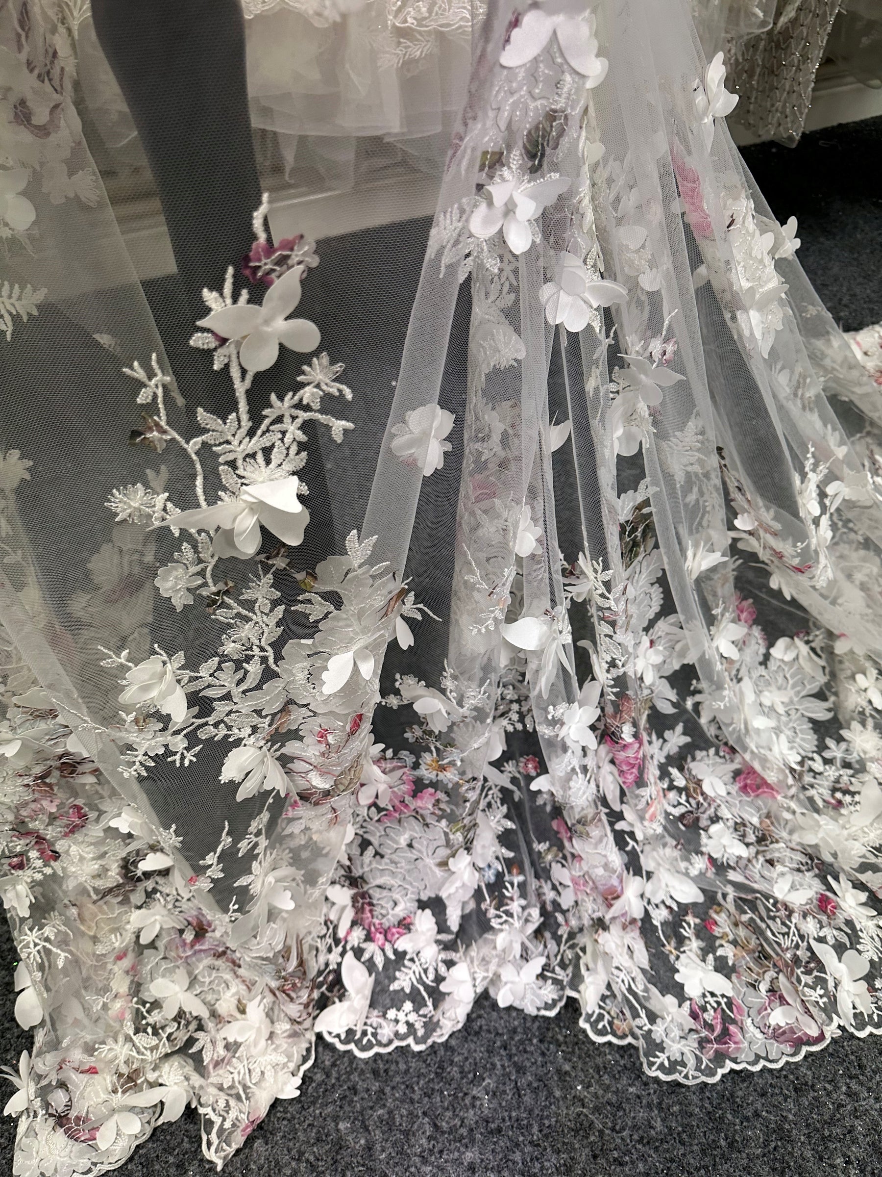 Multi Coloured Lace - Ginger