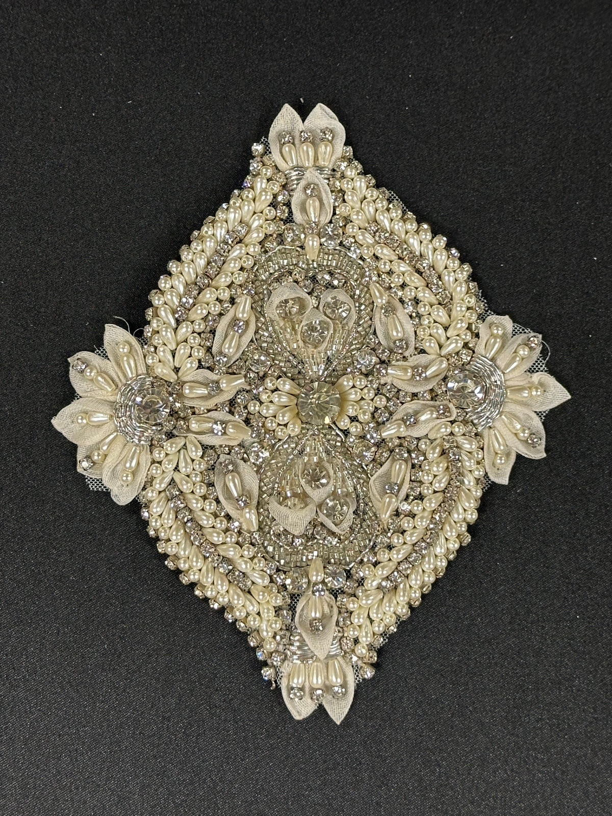 Crystal Embroidery - Norma