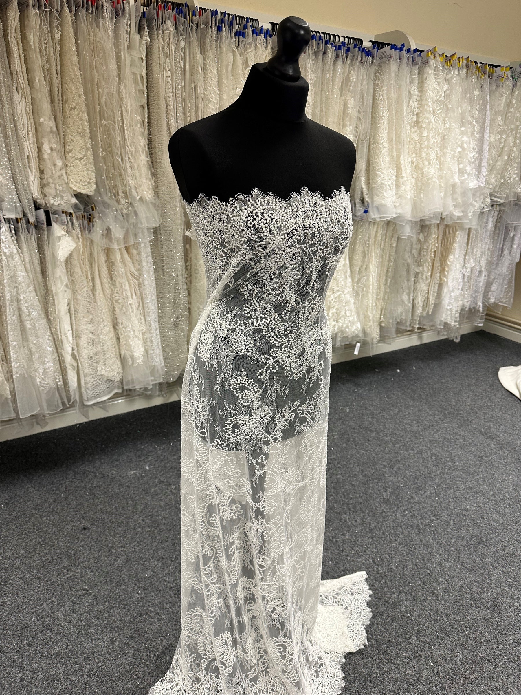 Ivory Embroidered Lace -  Potentia