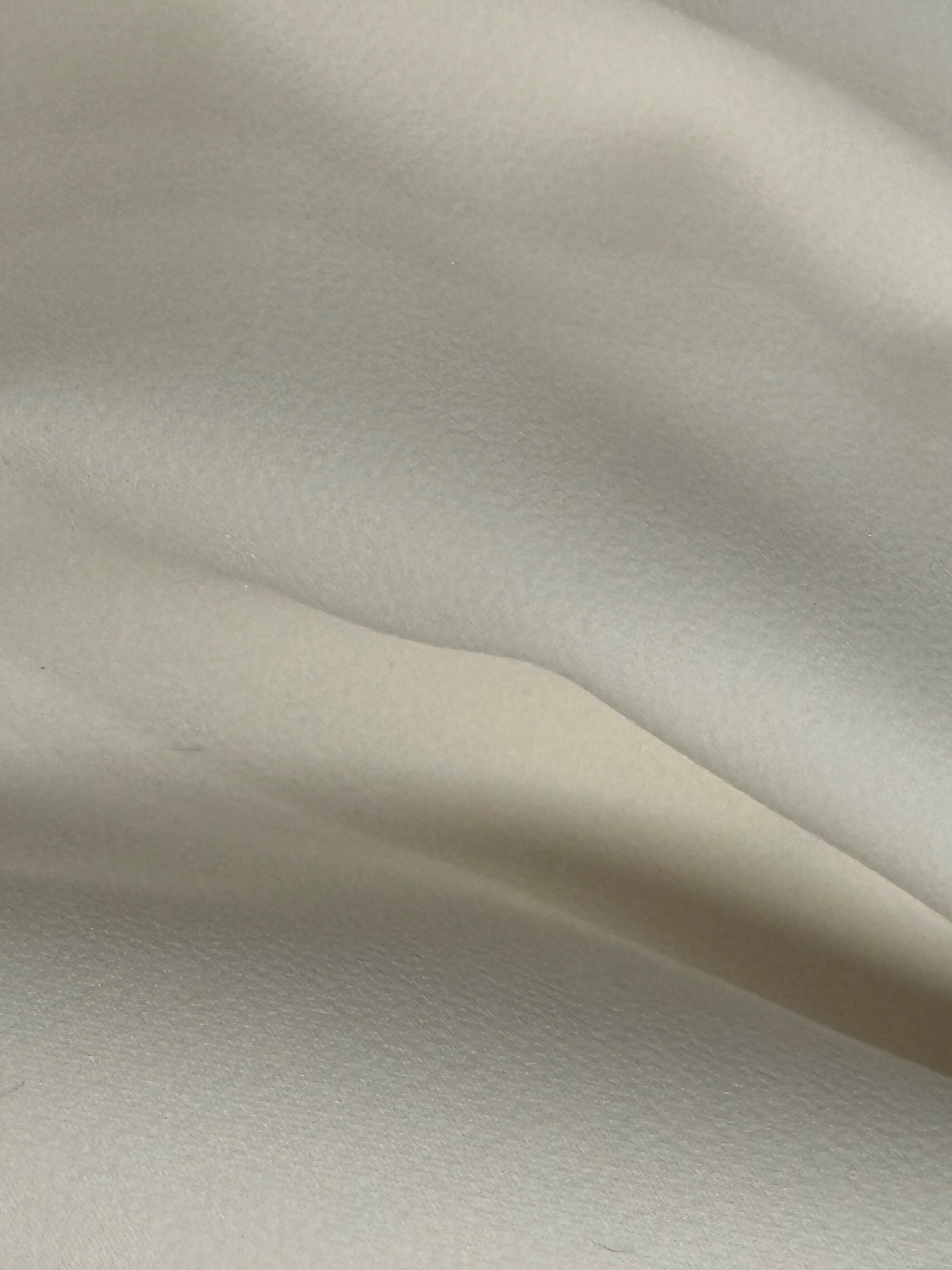 Light Ivory Polyester Heavy Crepe - Pamper