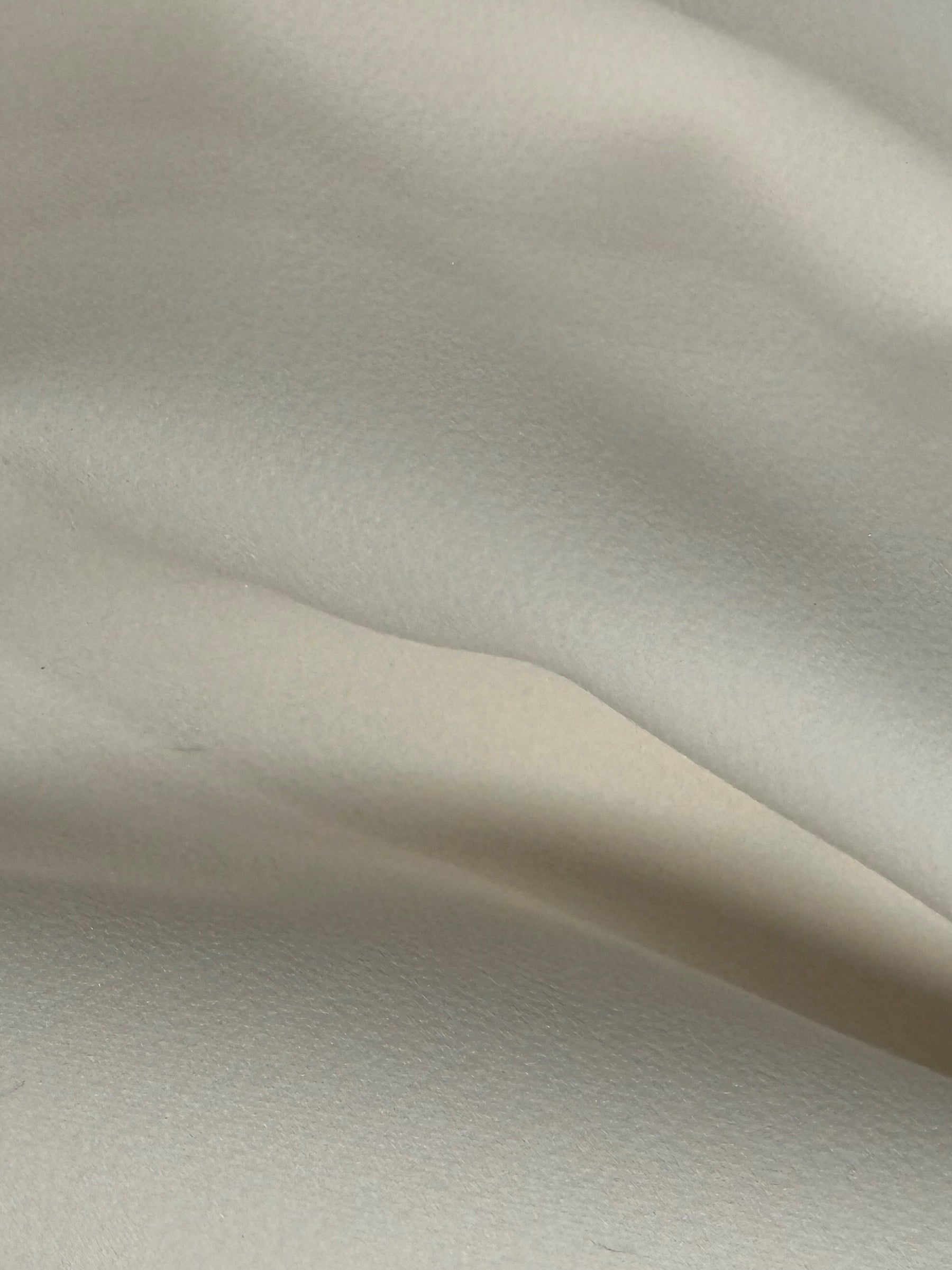 Light Ivory Polyester Heavy Crepe - Pamper