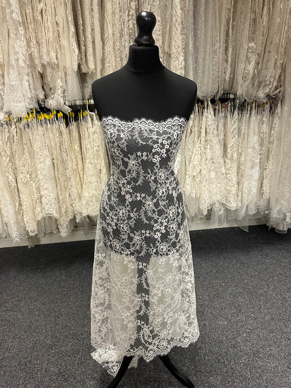 Ivory Corded Chantilly Lace - Rorie