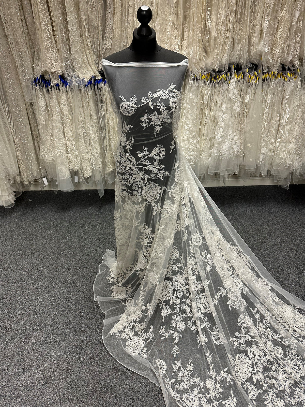 Ivory Beaded Lace - Rikke