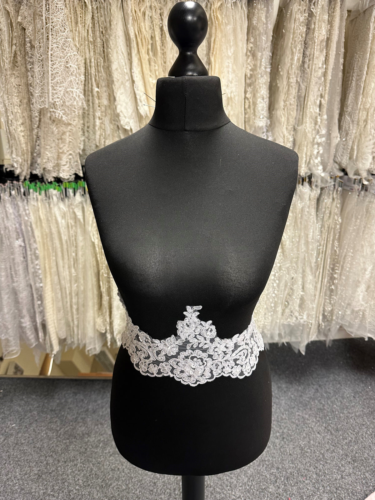 White Beaded & Corded Lace Trim - Noisy