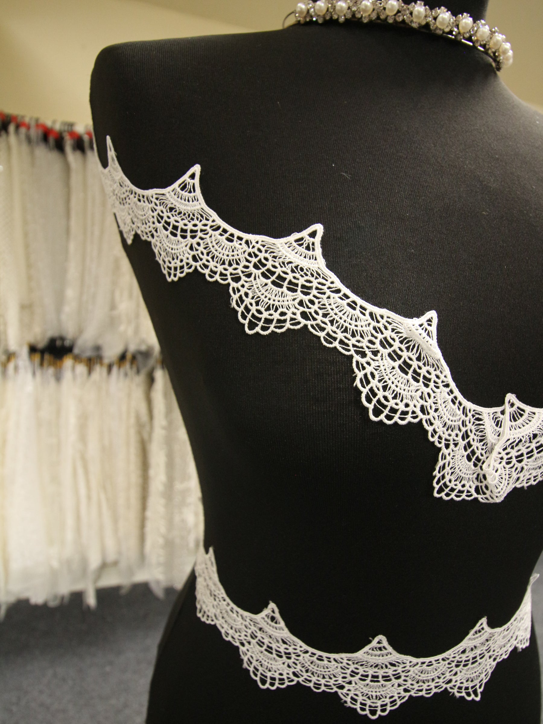 Ivory Lace Trim - Cedar