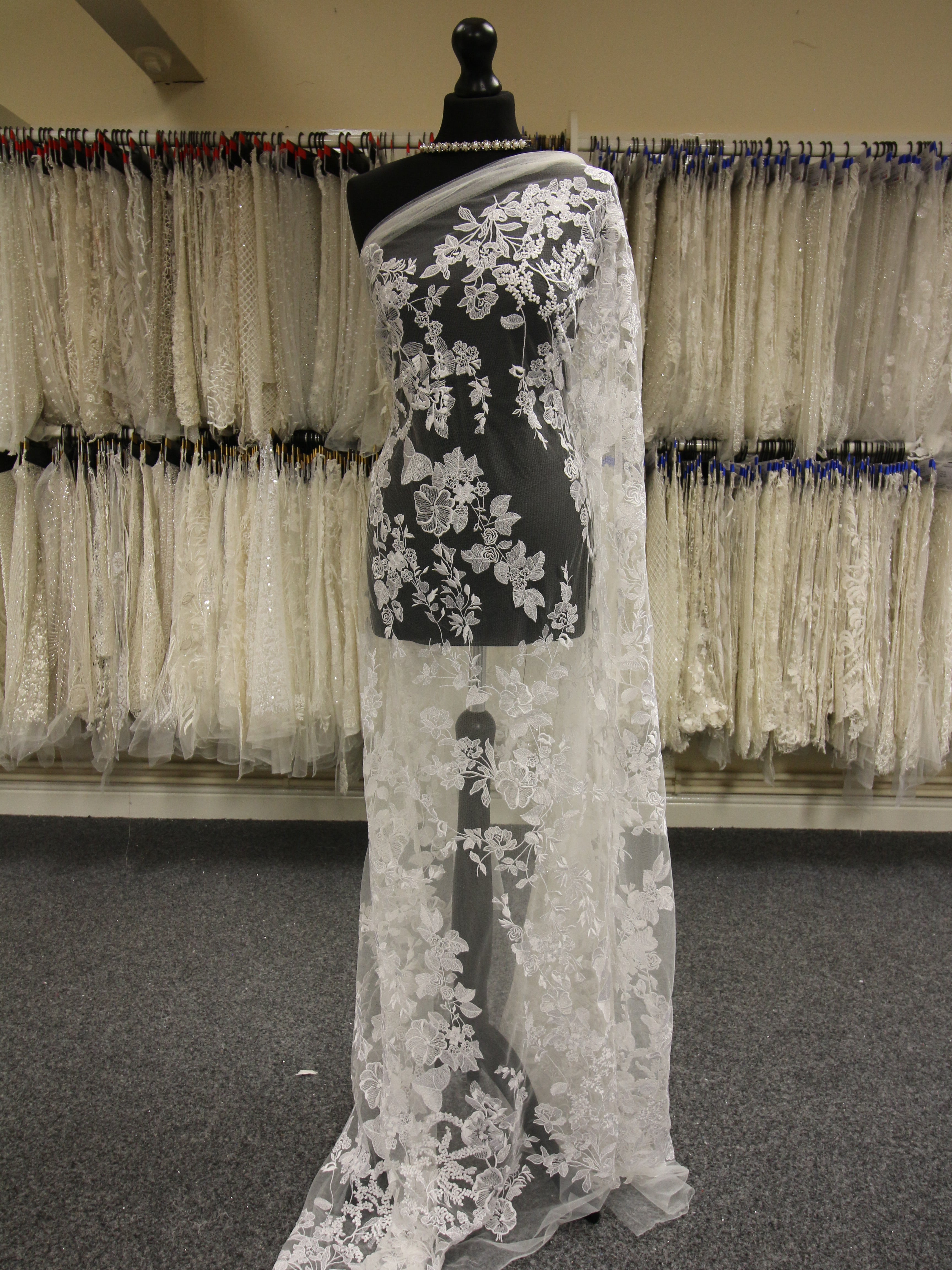 platinum lace dress Adrianna Papell Platinum - 31314