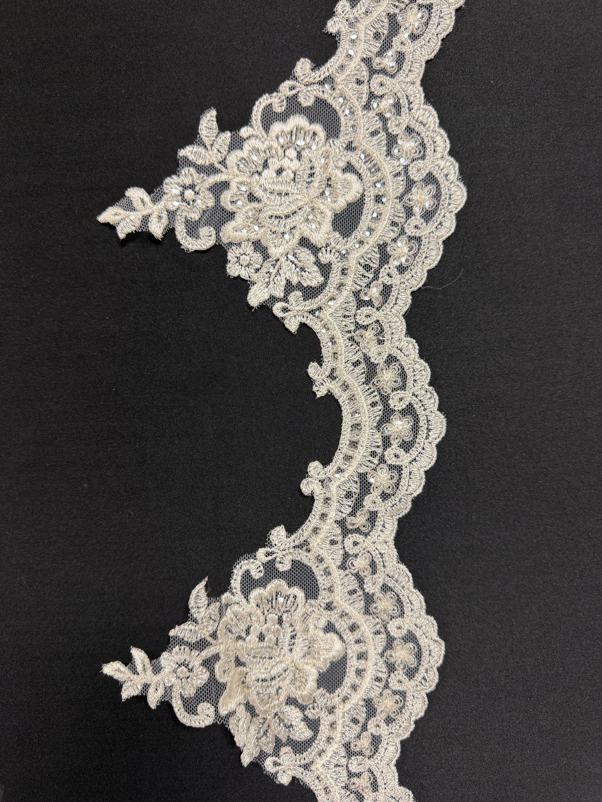 Ivory Sequin Lace Trim - T492