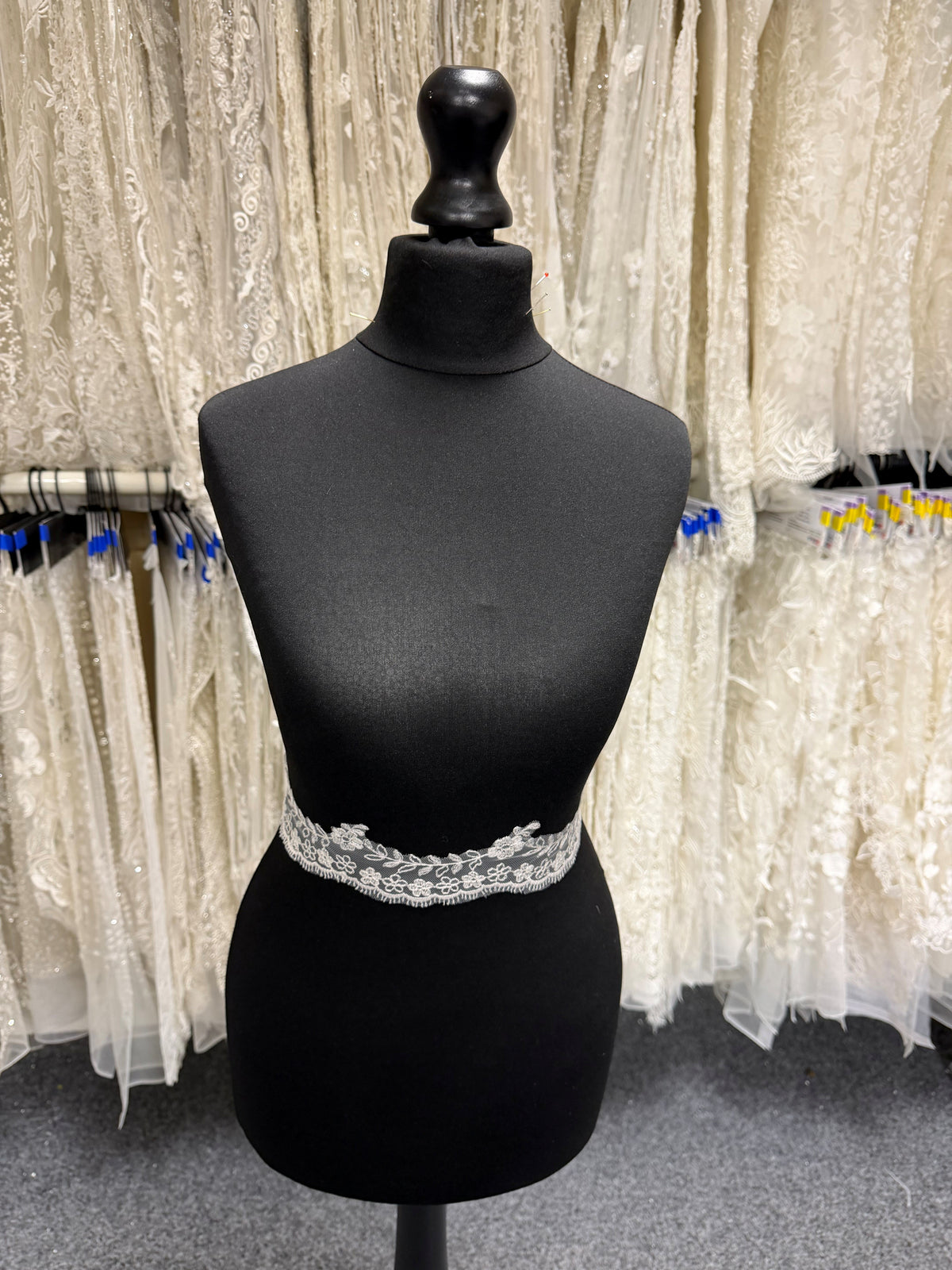 Ivory Embroidered Lace Trim - T53