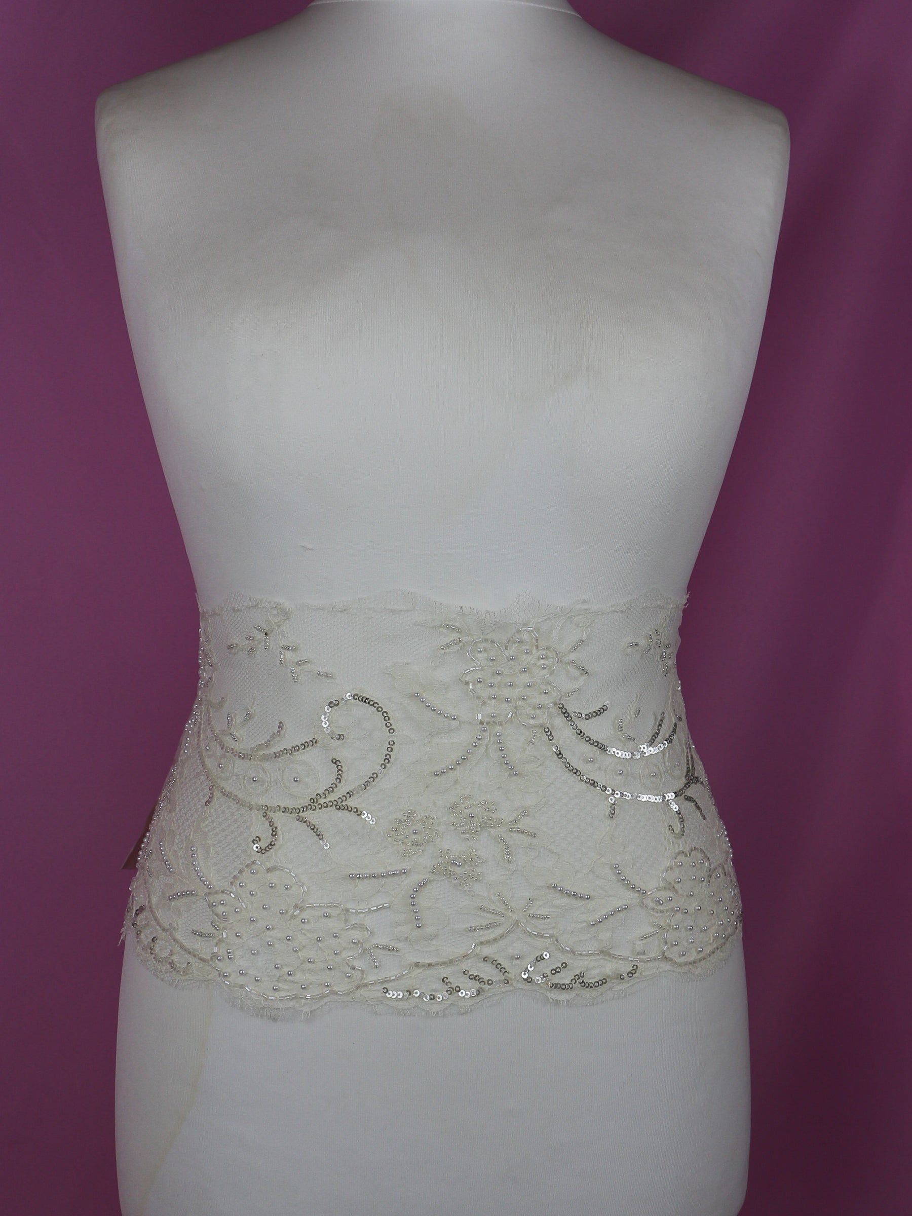 Ivory Beaded Lace Trim - Apple