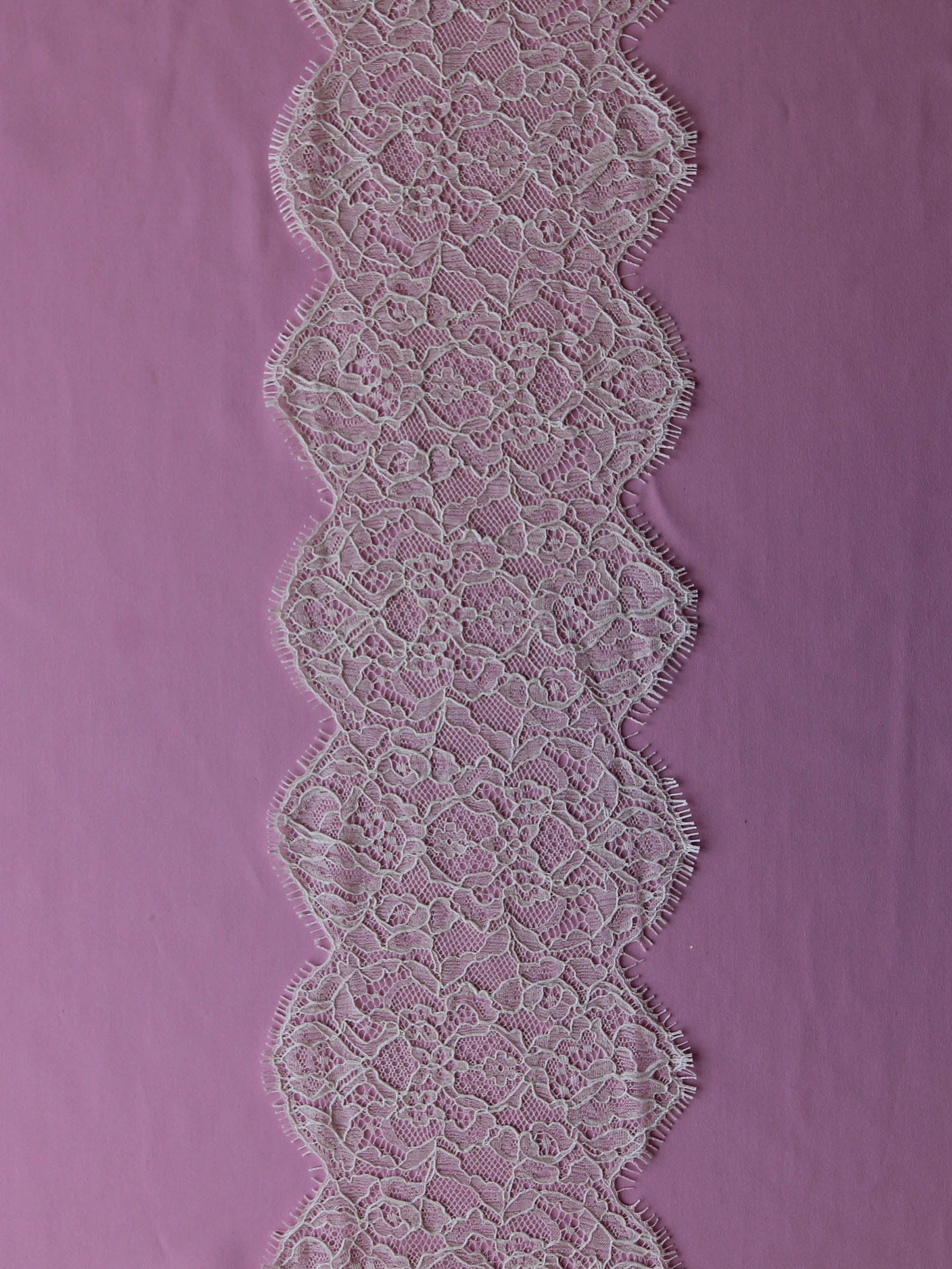 Ivory Chantilly Lace Trim - Judith