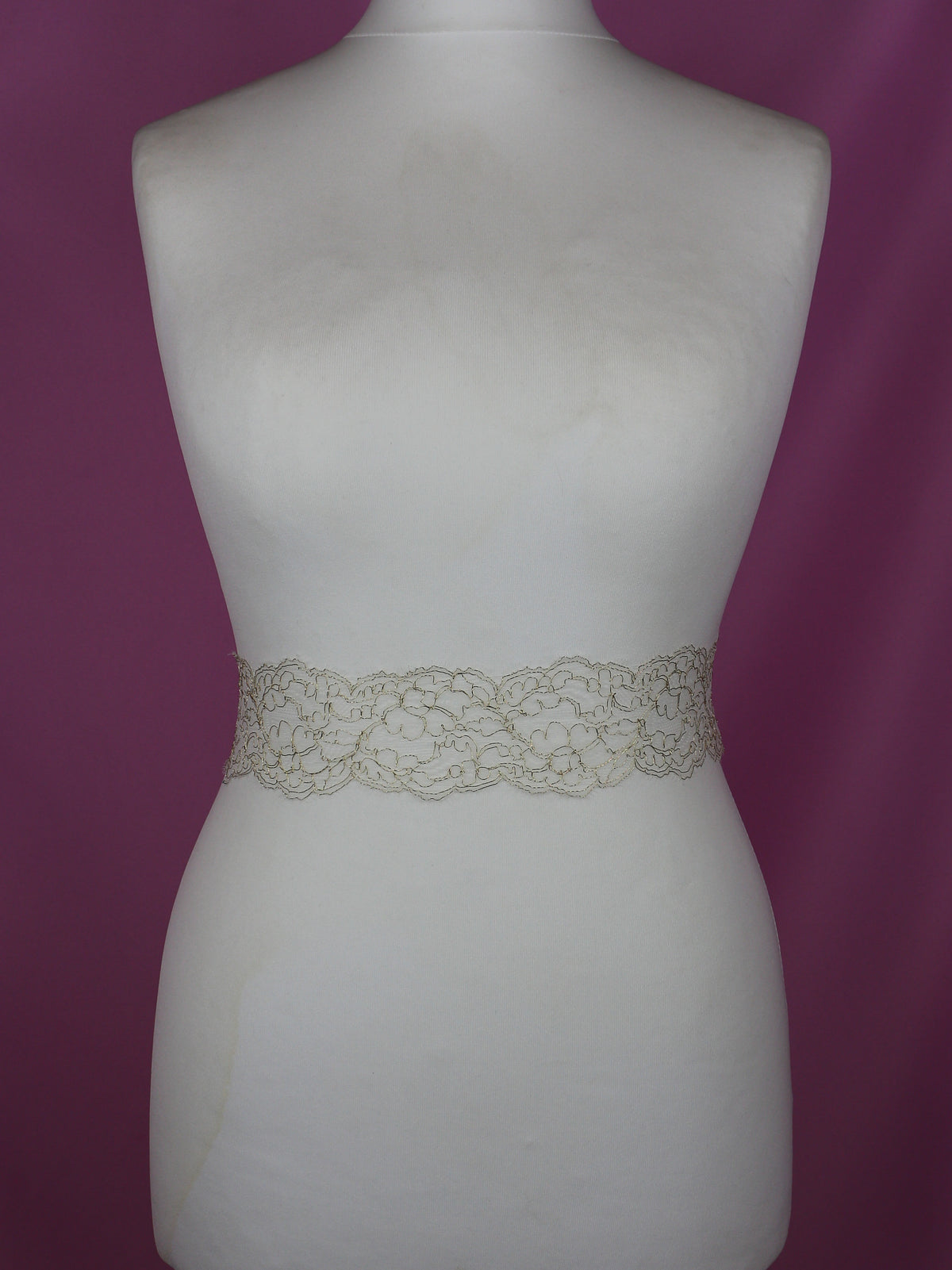 Ivory & Gold Chantilly Lace Trim - Evelyn