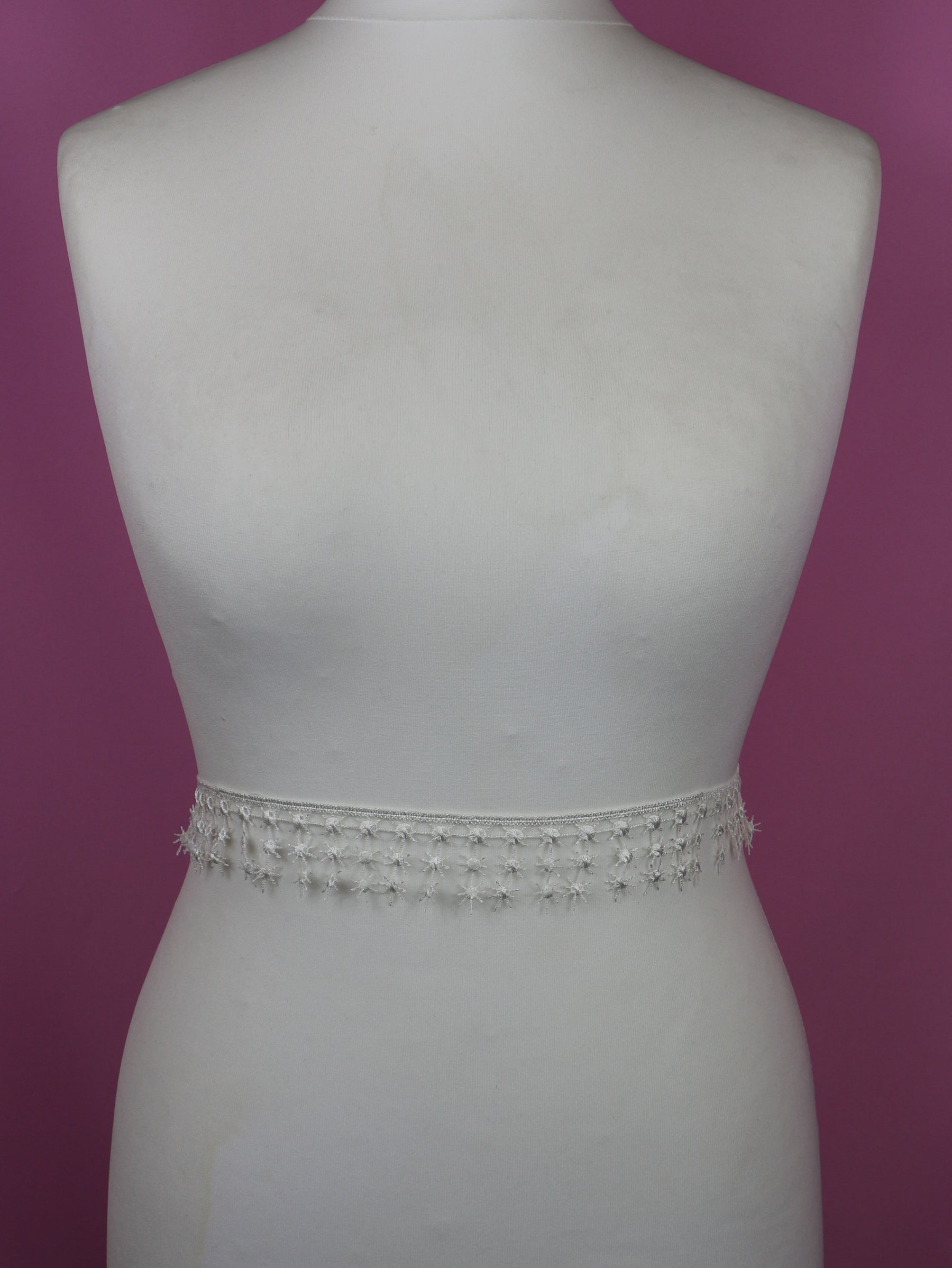 Ivory Guipure Lace Trim – Faye