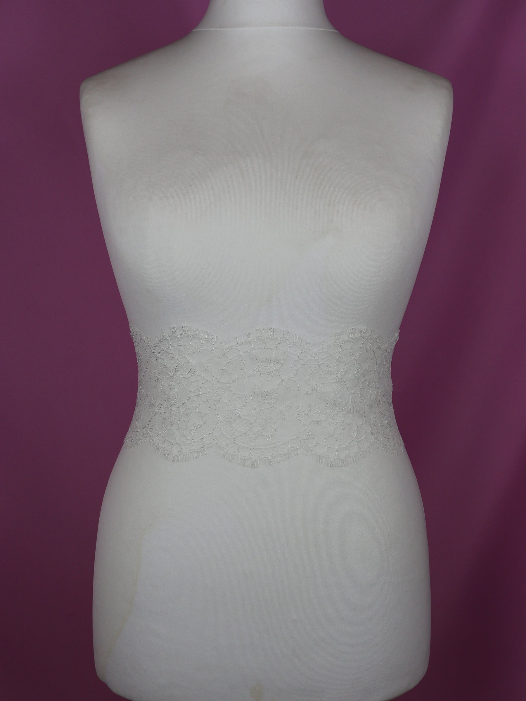 Ivory Chantilly Lace Trim - Francesca