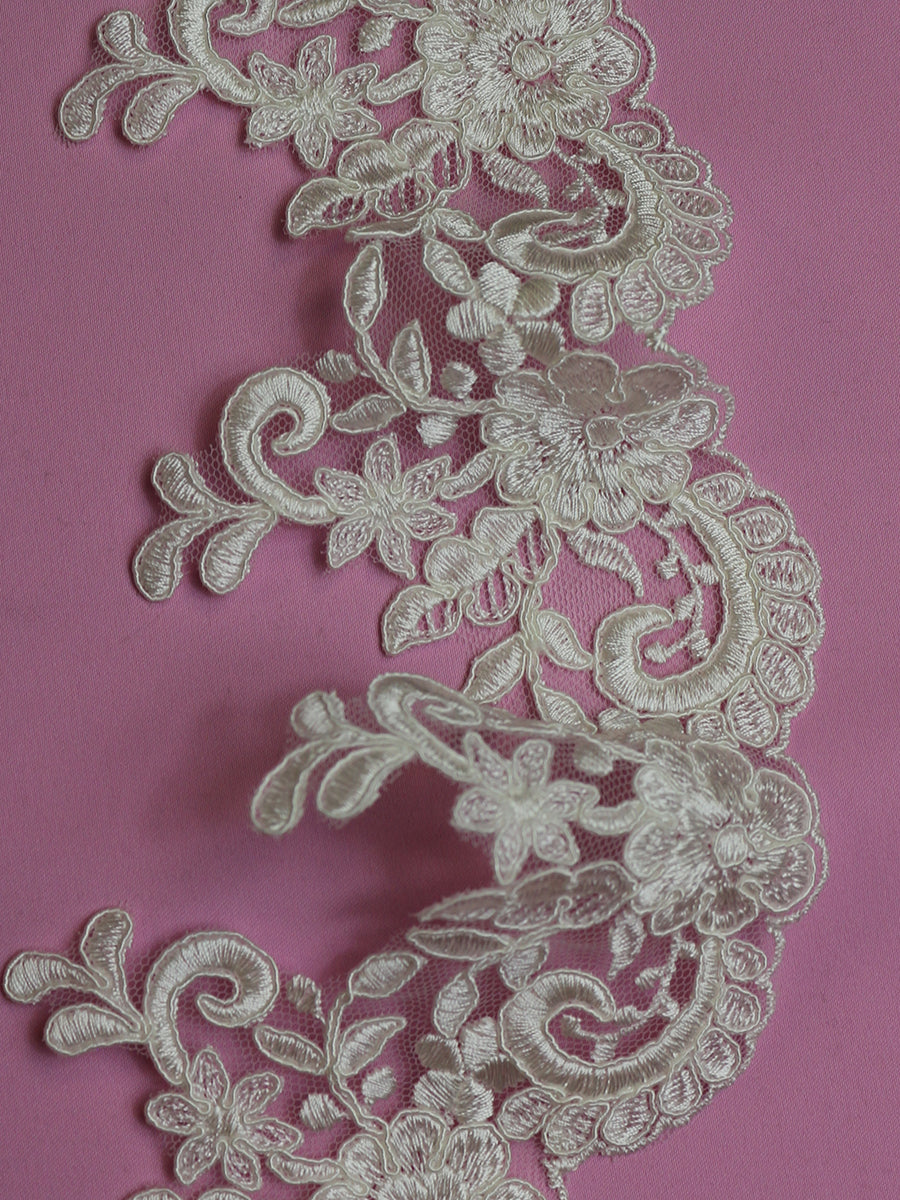 Ivory Corded Lace Trim - Hawaii