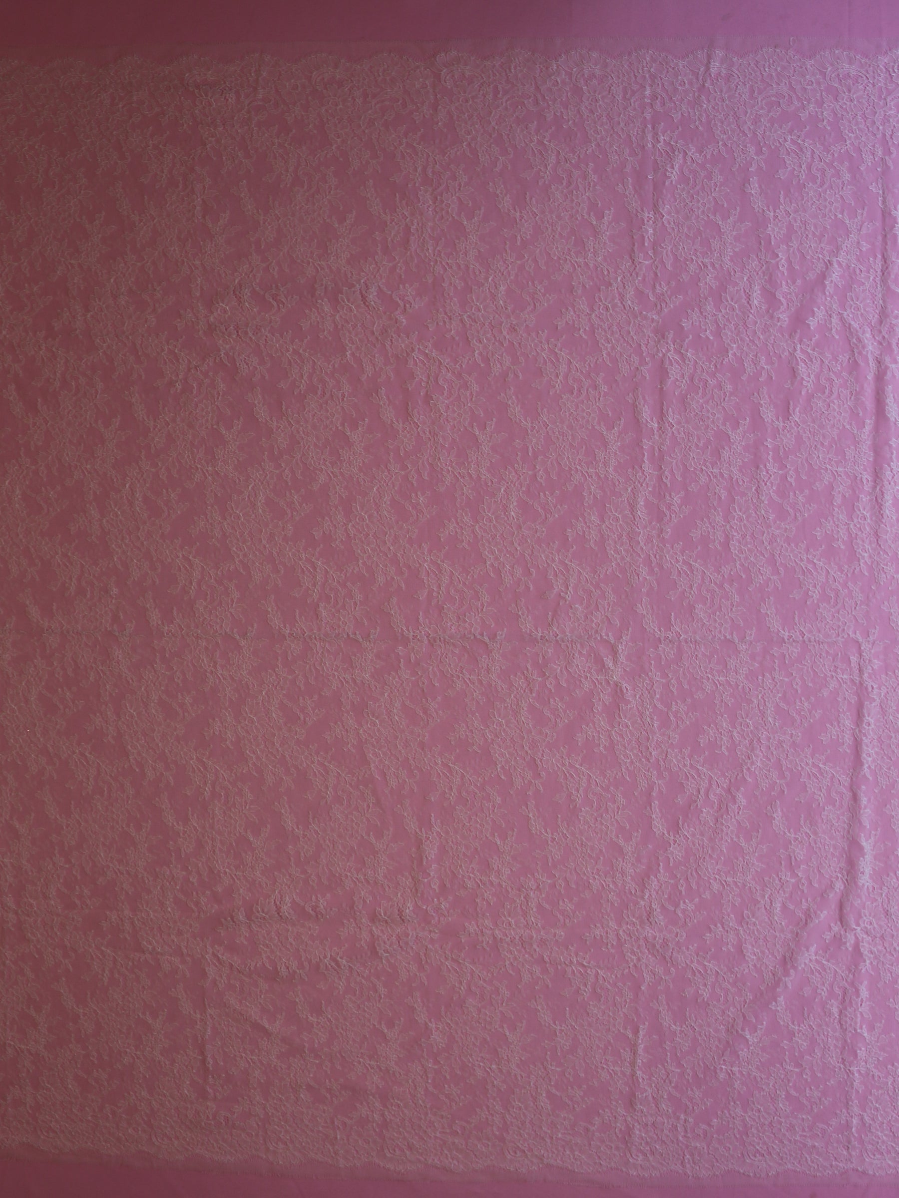 Ivory Chantilly Lace - Diallo