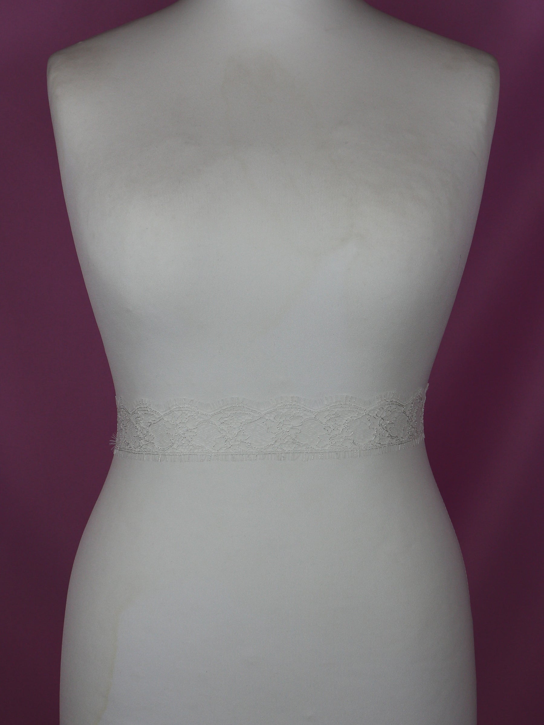 Ivory Chantilly Lace Trim - Charlotte