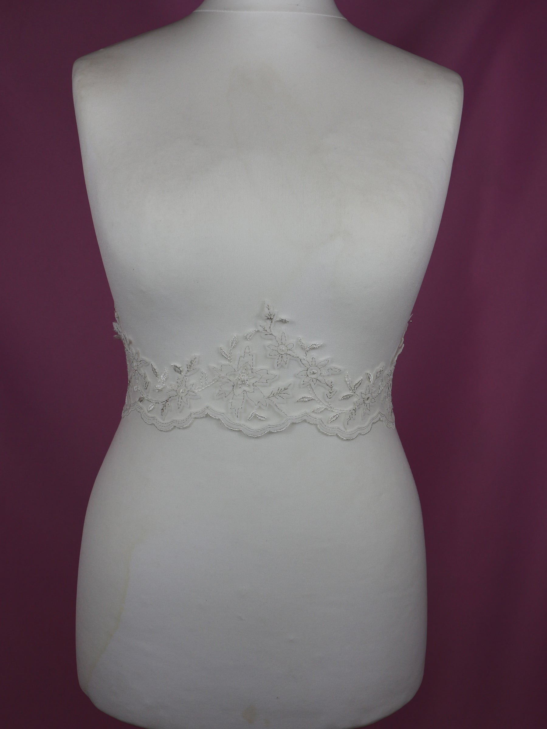 Ivory Laser Lace Trim - Melissa