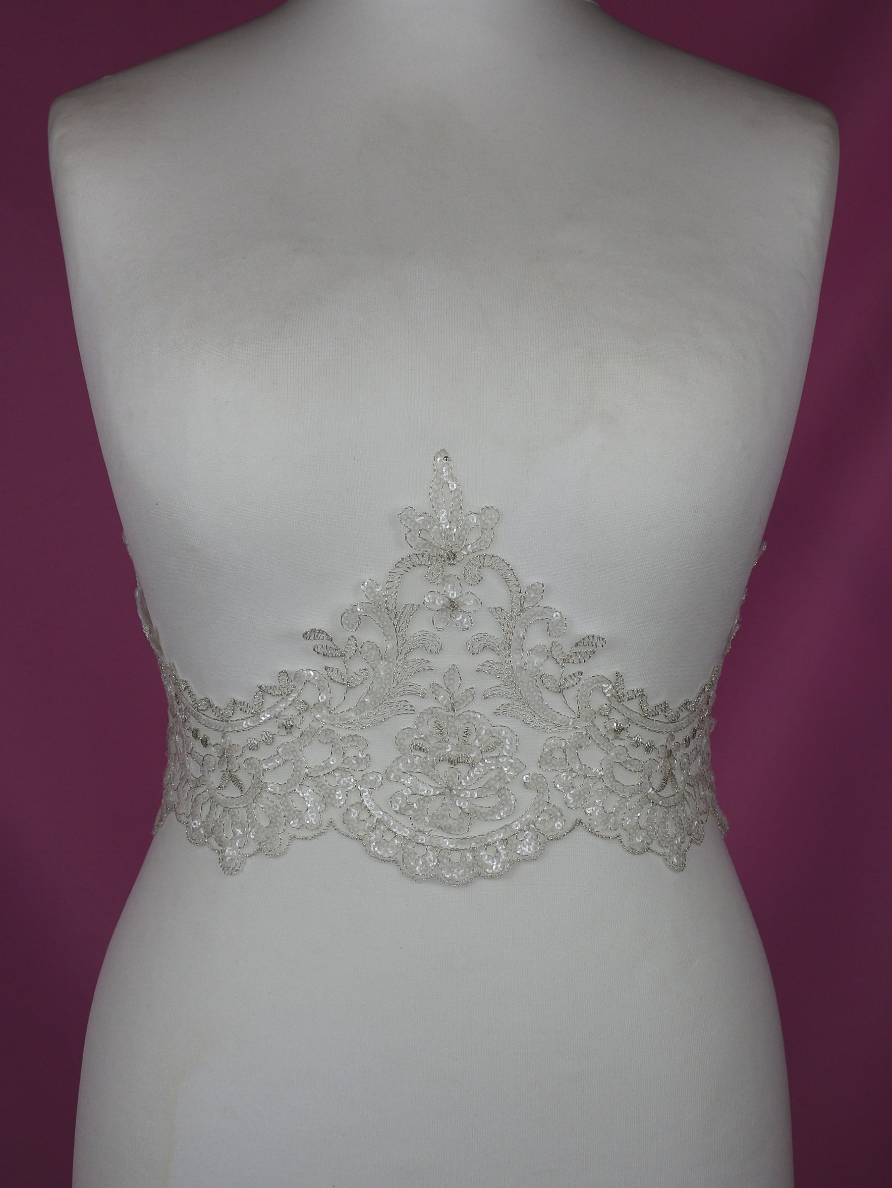 Ivory Sequinned Lace Trim - Ohio