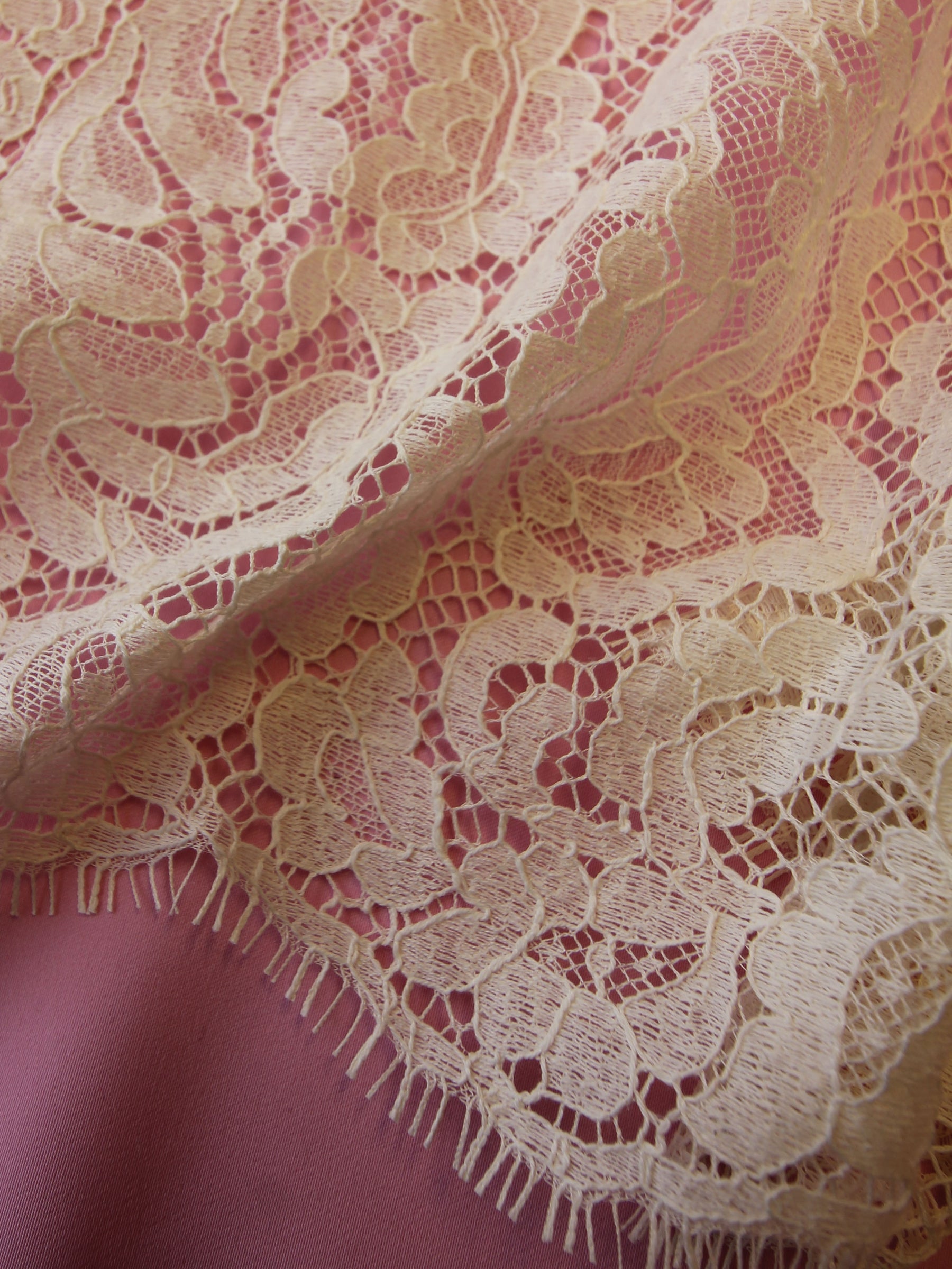 Organic Chantilly Lace - Tia