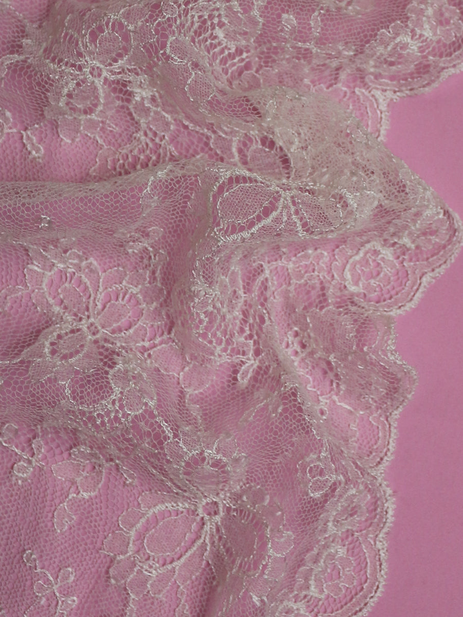 Ivory Chantilly Lace Trim - Pastelle