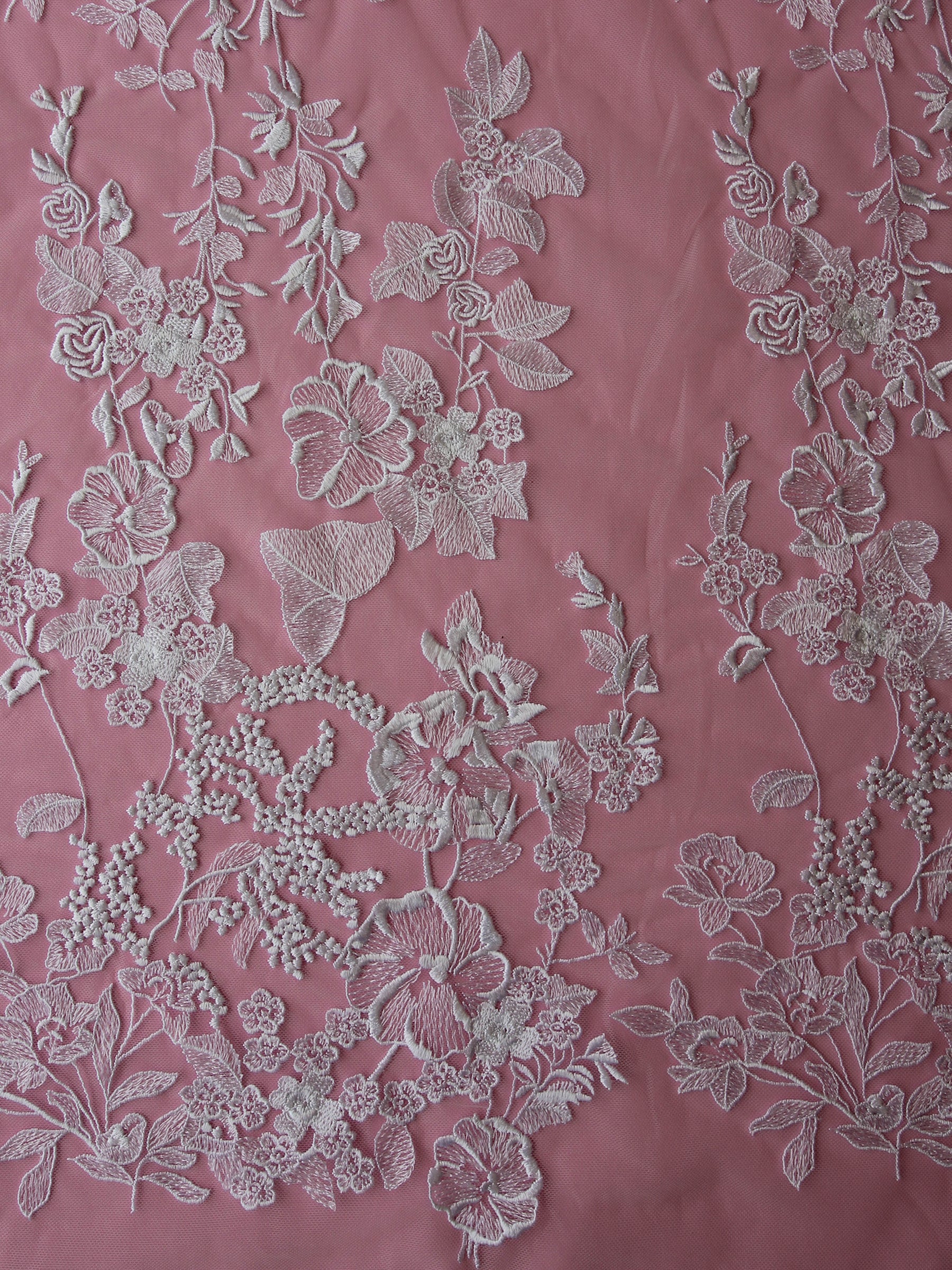 Platinum Embroidery Lace - Garbo