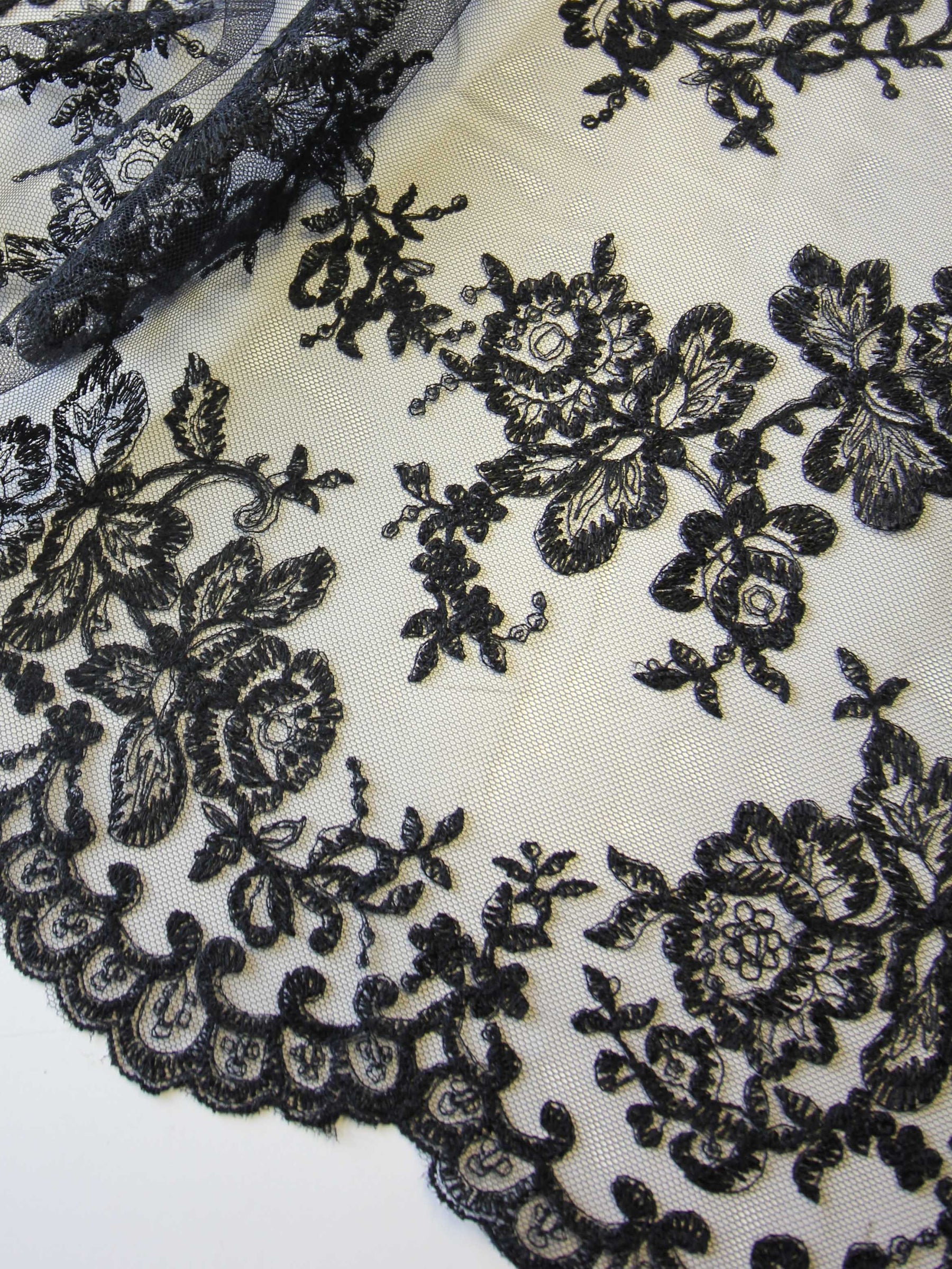 Black Raschel Lace - Pandora