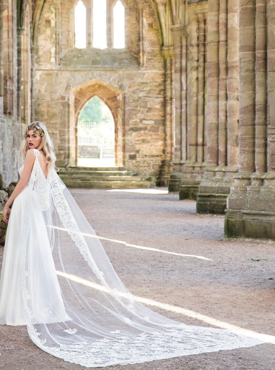 Ivory Chantilly Lace - Kate