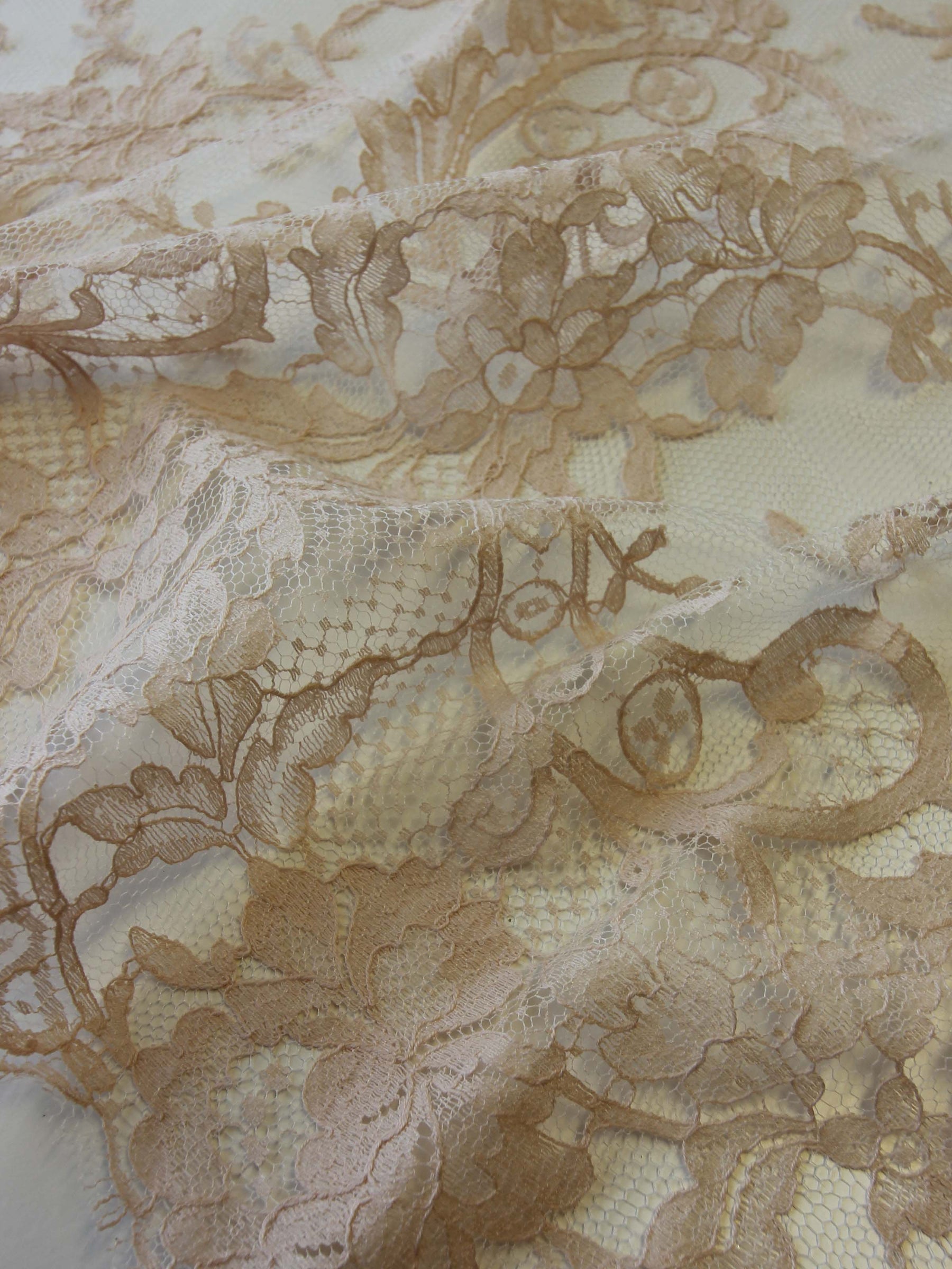 Blush Pink Chantilly Lace - Kate