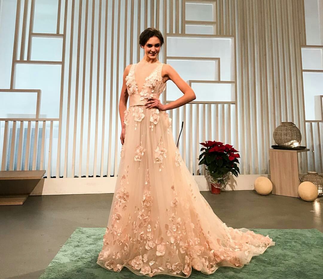 Ivory 3D Lace - Rebecca