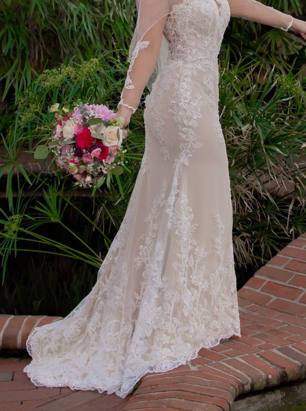 Ivory Lace Trimmed Tulle - Hava